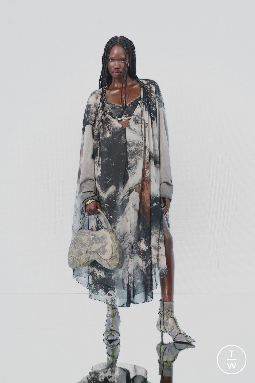 Fashion Week Milan Pre-Fall 2023 look 22 from the DIESEL collection womenswear