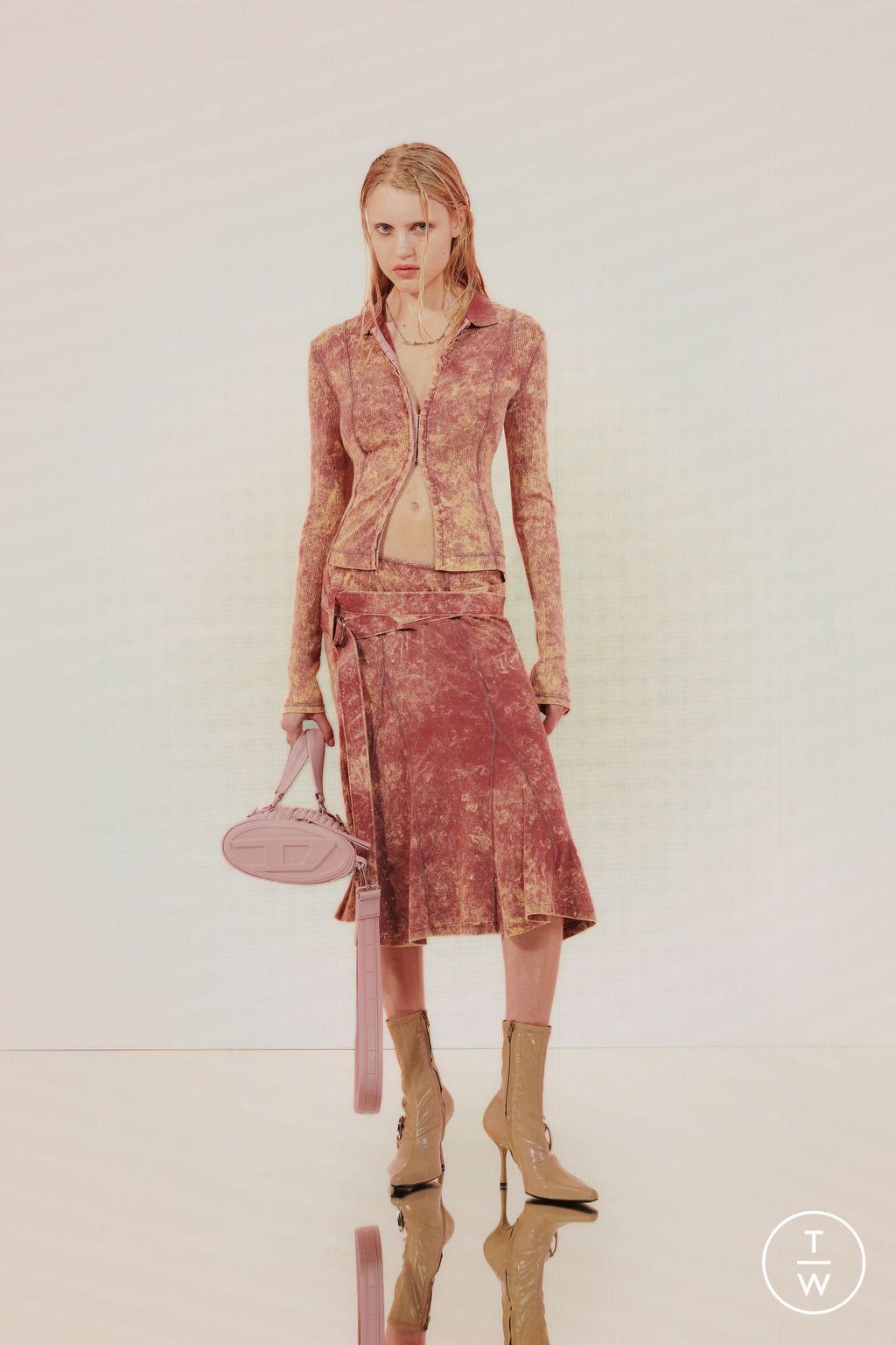 Fashion Week Milan Pre-Fall 2023 look 33 from the DIESEL collection womenswear