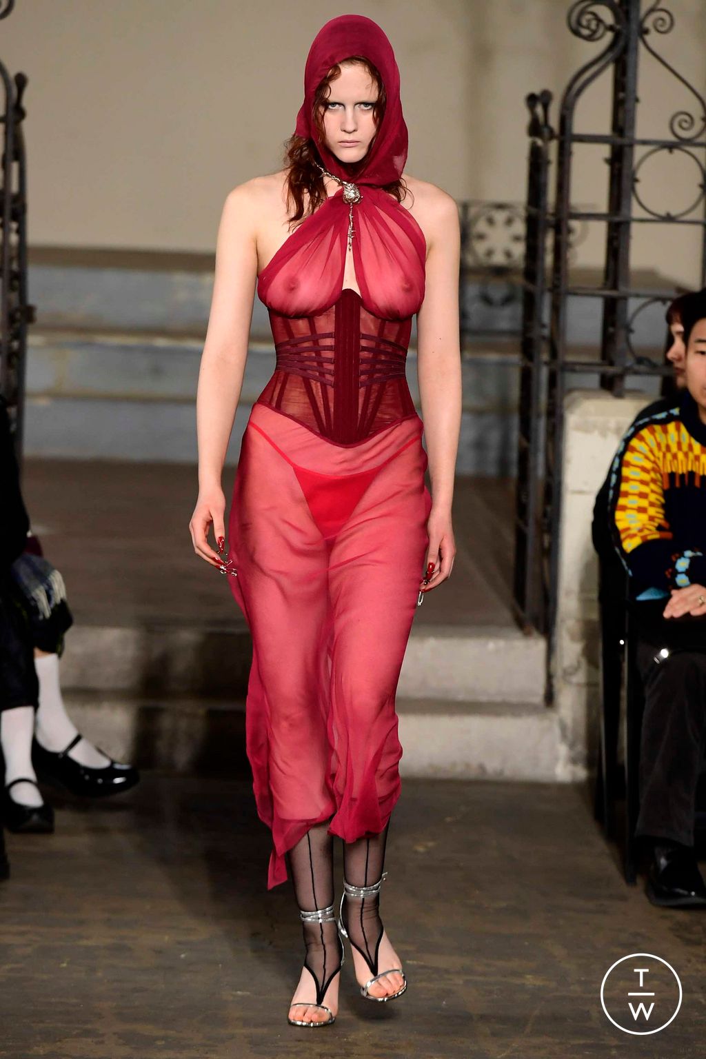 Fashion Week London Fall/Winter 2023 look 21 de la collection Dilara Findikoglu womenswear