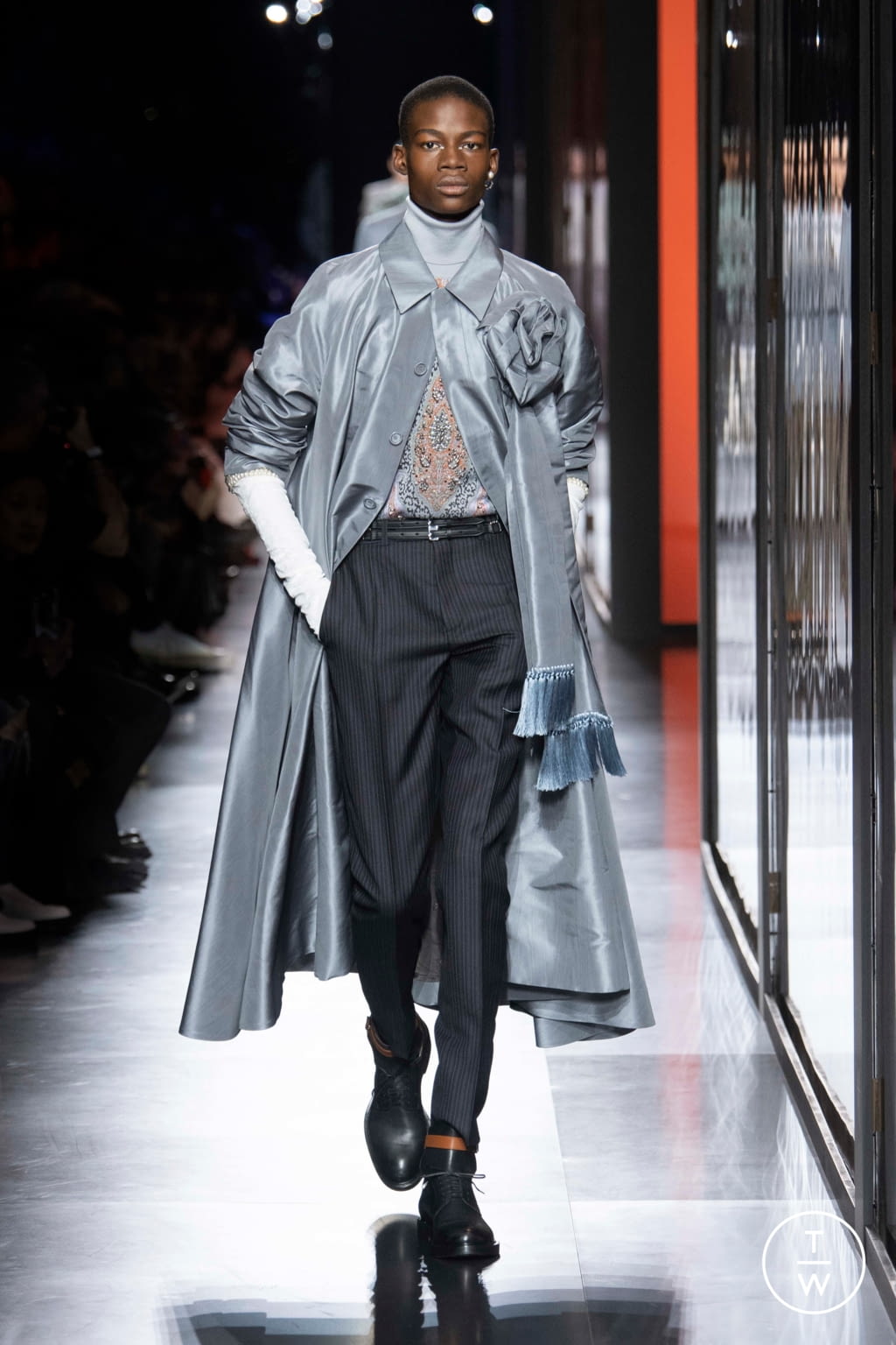 Fashion Week Paris Fall/Winter 2020 look 1 from the Dior Men collection 男装