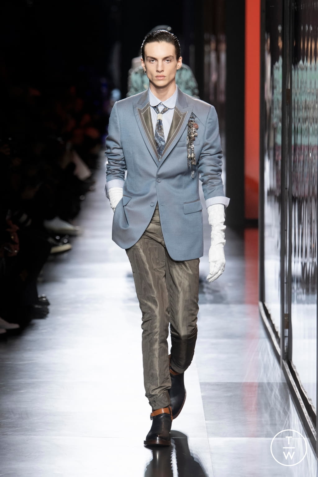 Fashion Week Paris Fall/Winter 2020 look 2 de la collection Dior Men menswear