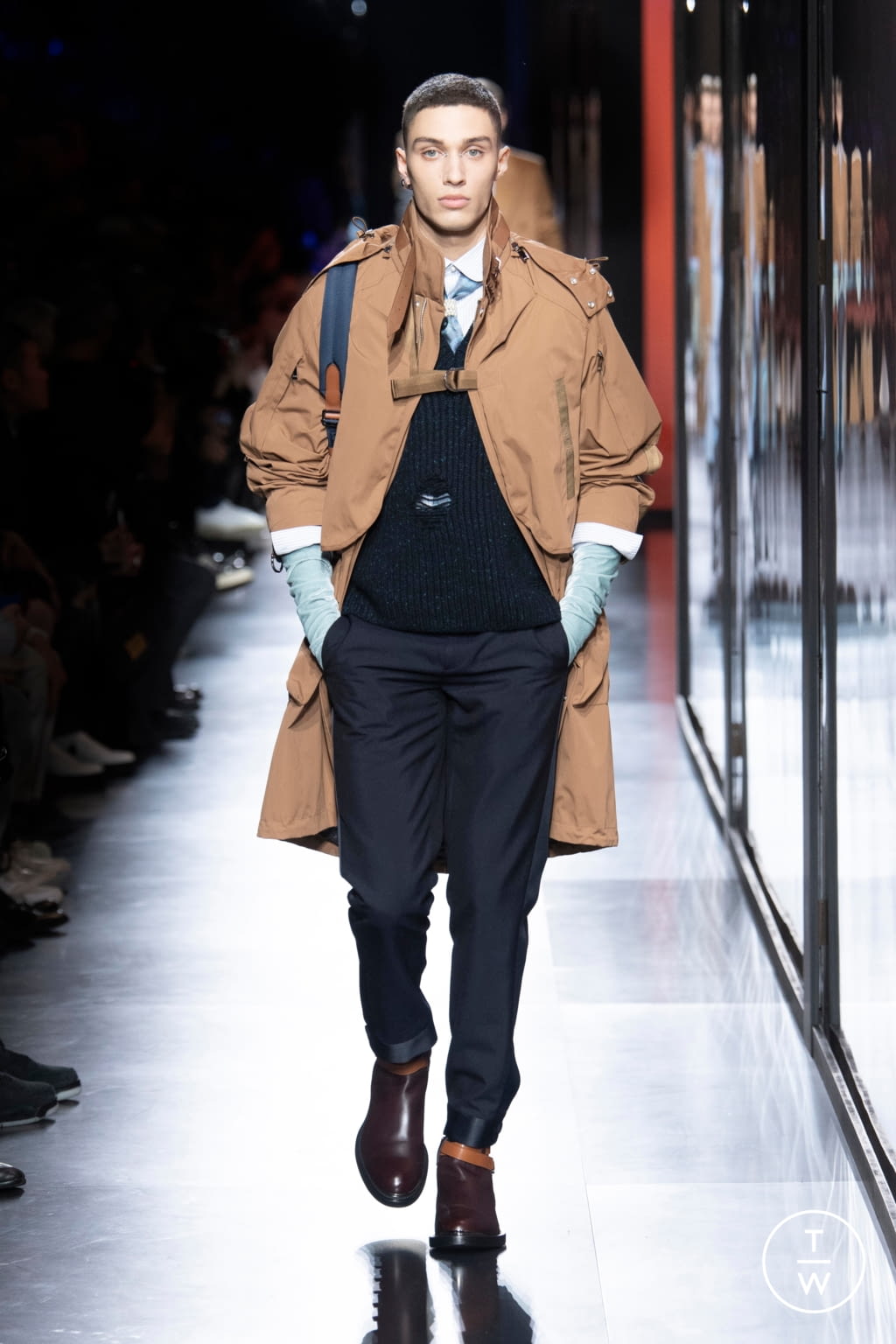 Fashion Week Paris Fall/Winter 2020 look 9 from the Dior Men collection 男装