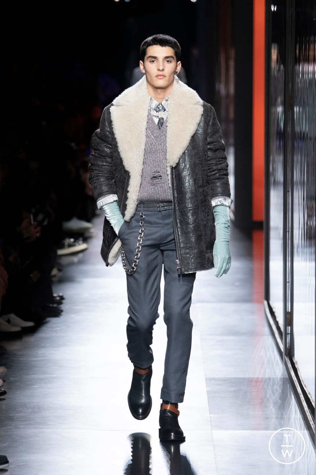 Fashion Week Paris Fall/Winter 2020 look 20 from the Dior Men collection 男装