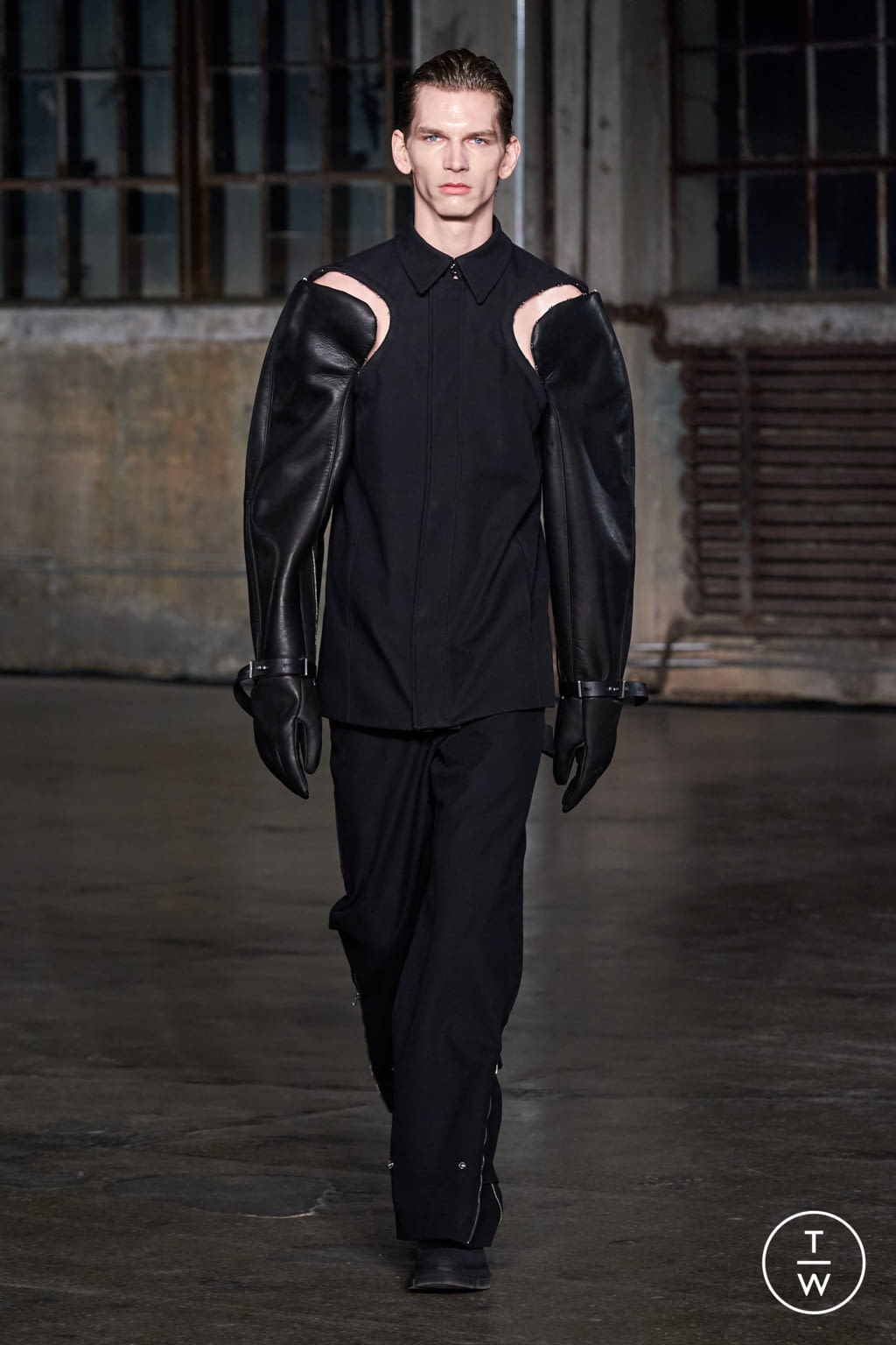 Fashion Week New York Fall/Winter 2022 look 5 from the Dion Lee collection 女装