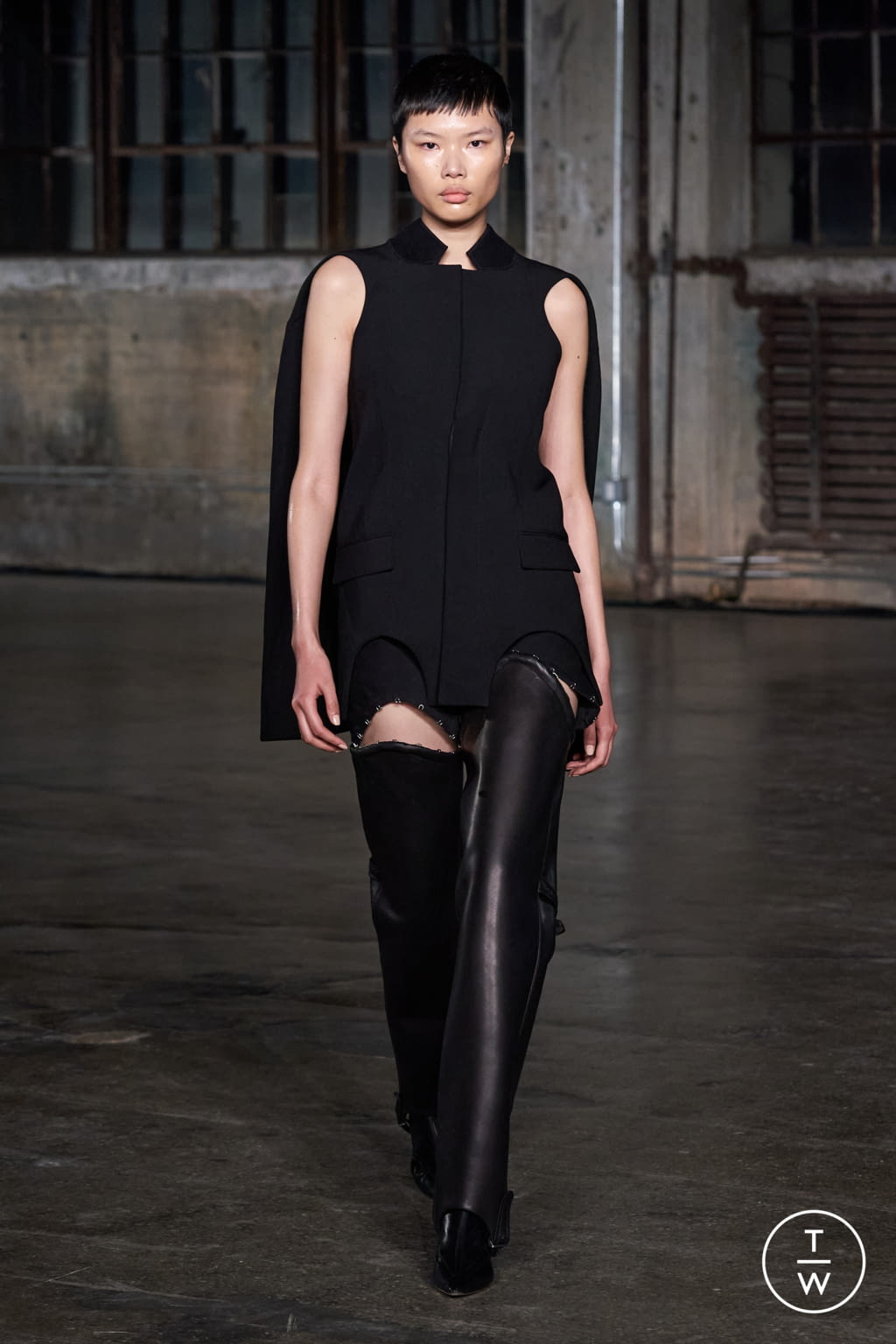 Fashion Week New York Fall/Winter 2022 look 6 from the Dion Lee collection 女装