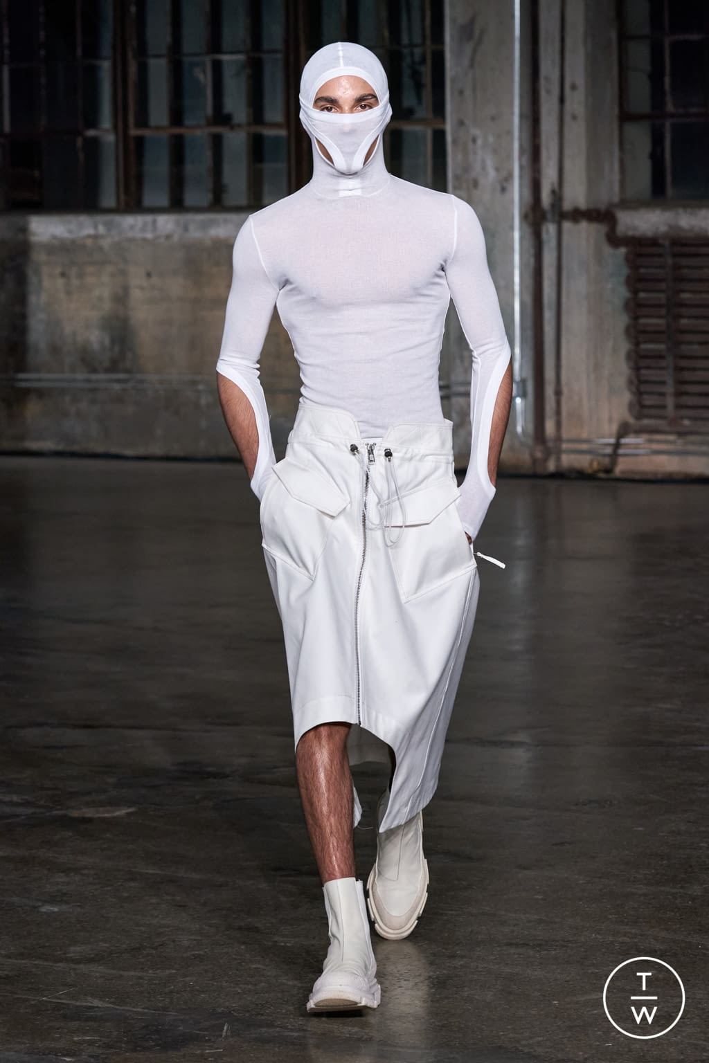 Fashion Week New York Fall/Winter 2022 look 11 from the Dion Lee collection 女装