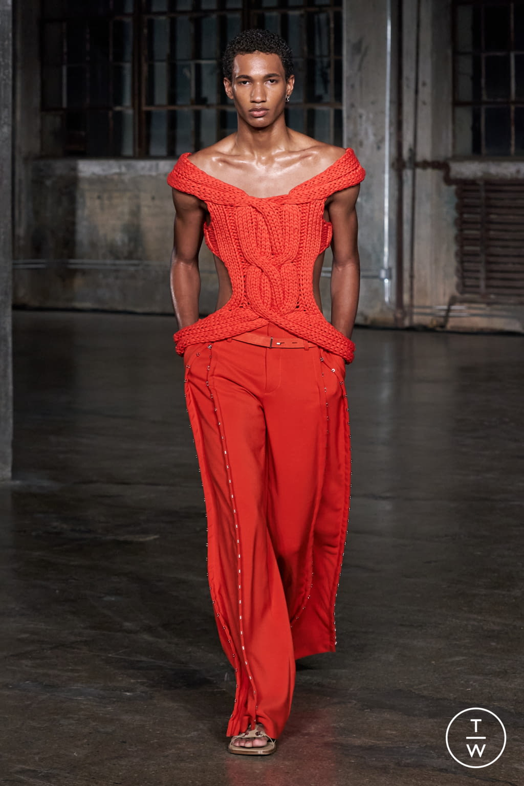 Fashion Week New York Fall/Winter 2022 look 22 from the Dion Lee collection womenswear