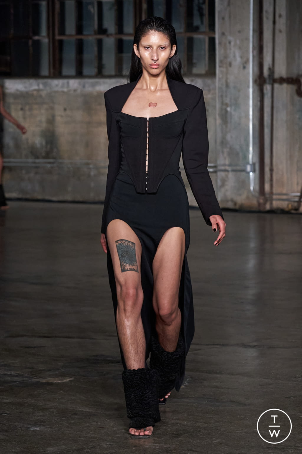 Fashion Week New York Fall/Winter 2022 look 33 from the Dion Lee collection womenswear