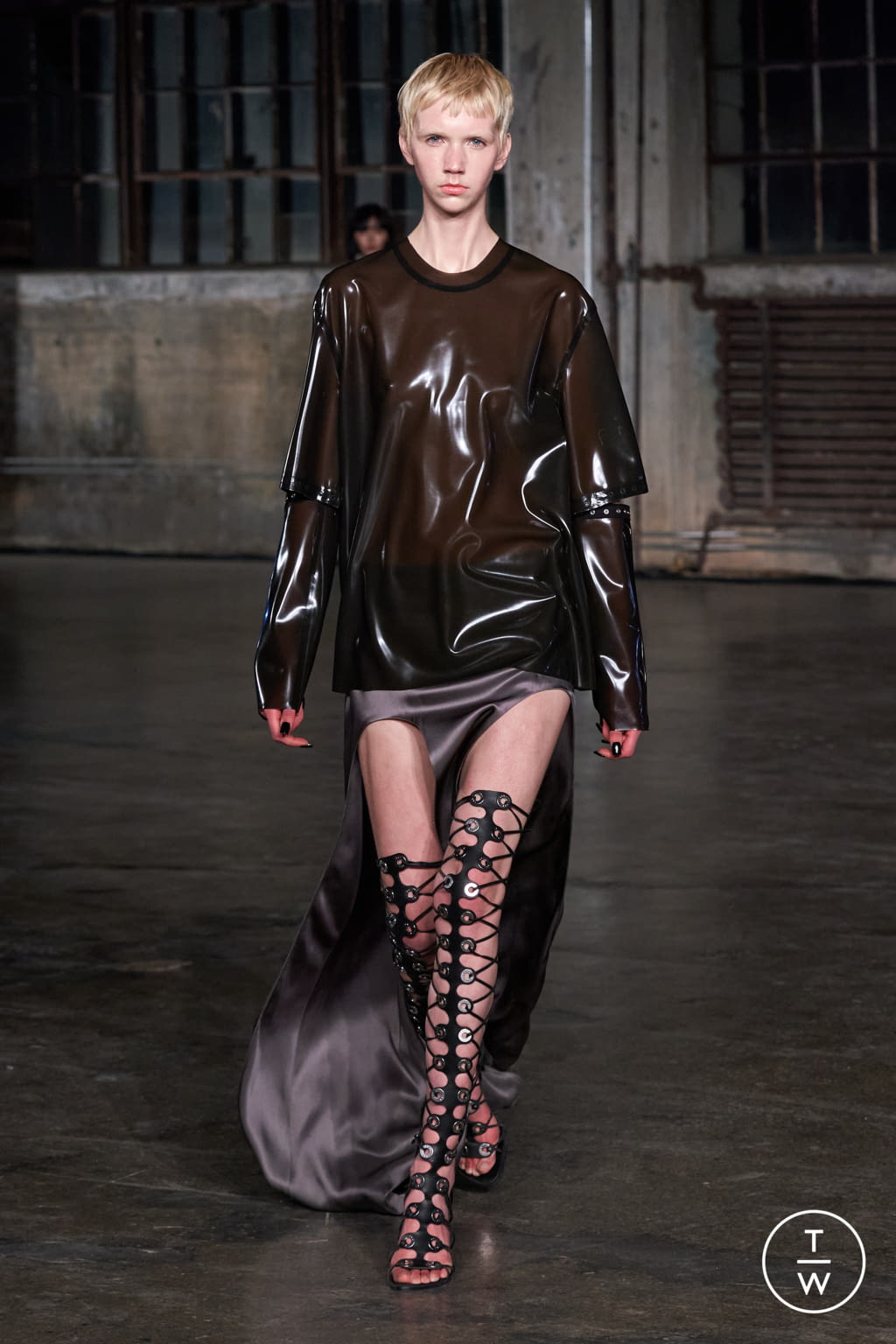 Fashion Week New York Fall/Winter 2022 look 39 from the Dion Lee collection womenswear