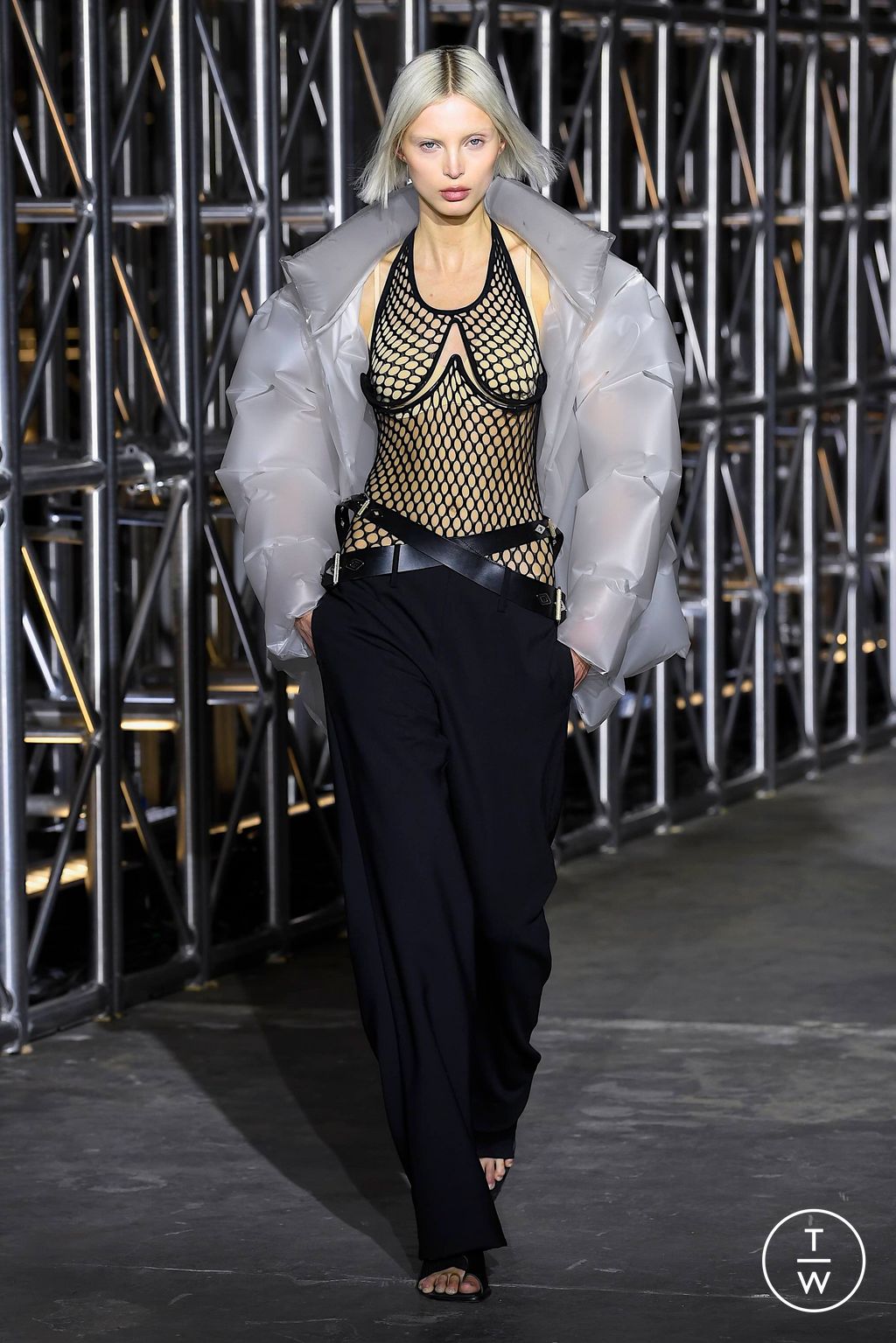 Fashion Week New York Fall/Winter 2023 look 1 from the Dion Lee collection womenswear