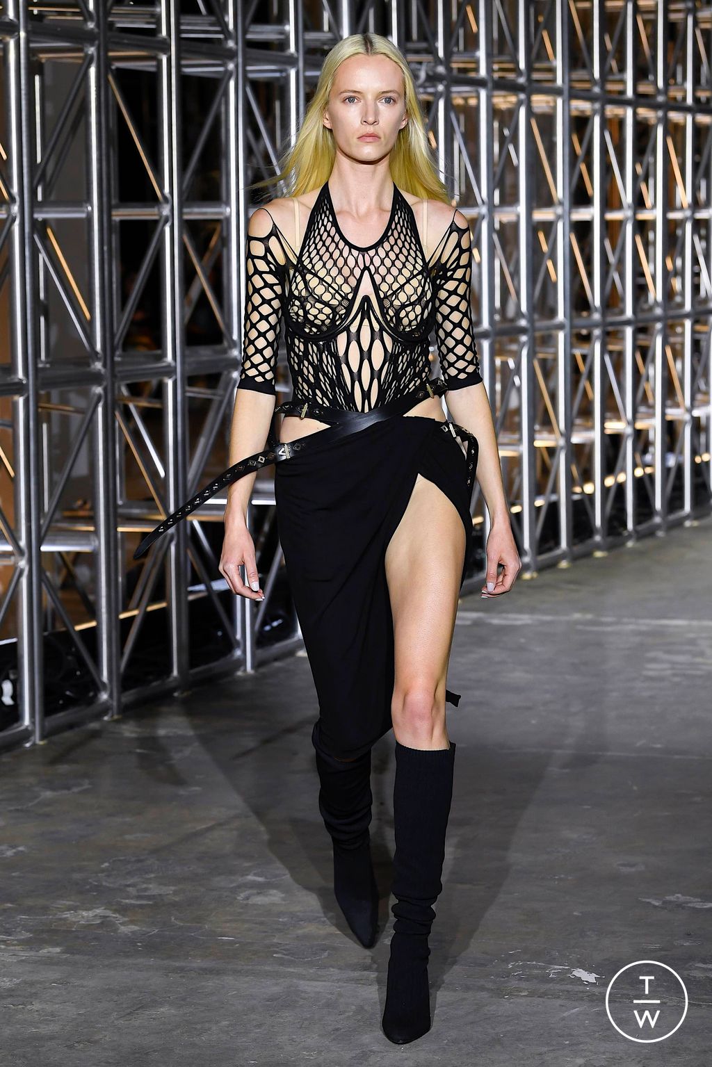 Fashion Week New York Fall/Winter 2023 look 2 de la collection Dion Lee womenswear