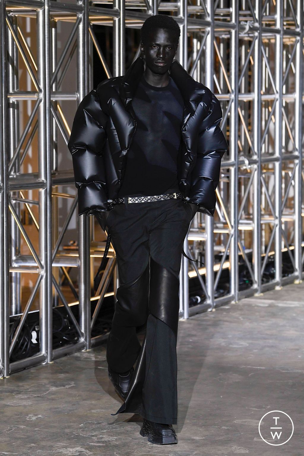 Fashion Week New York Fall/Winter 2023 look 3 from the Dion Lee collection womenswear