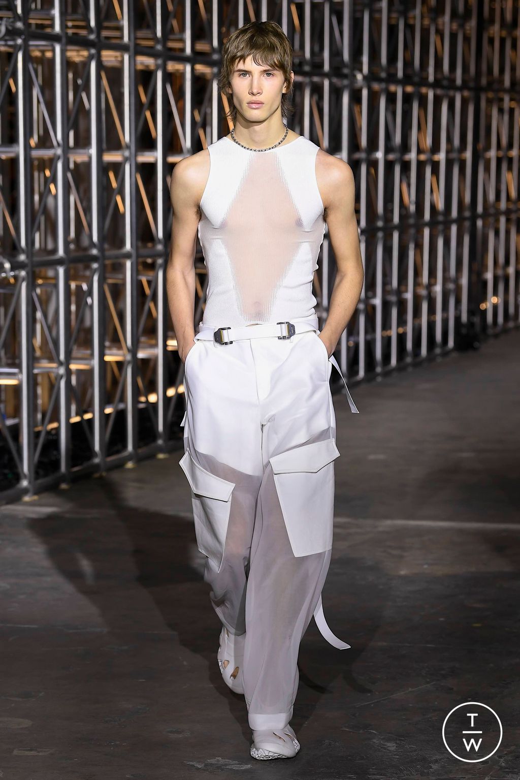 Fashion Week New York Fall/Winter 2023 look 23 de la collection Dion Lee womenswear