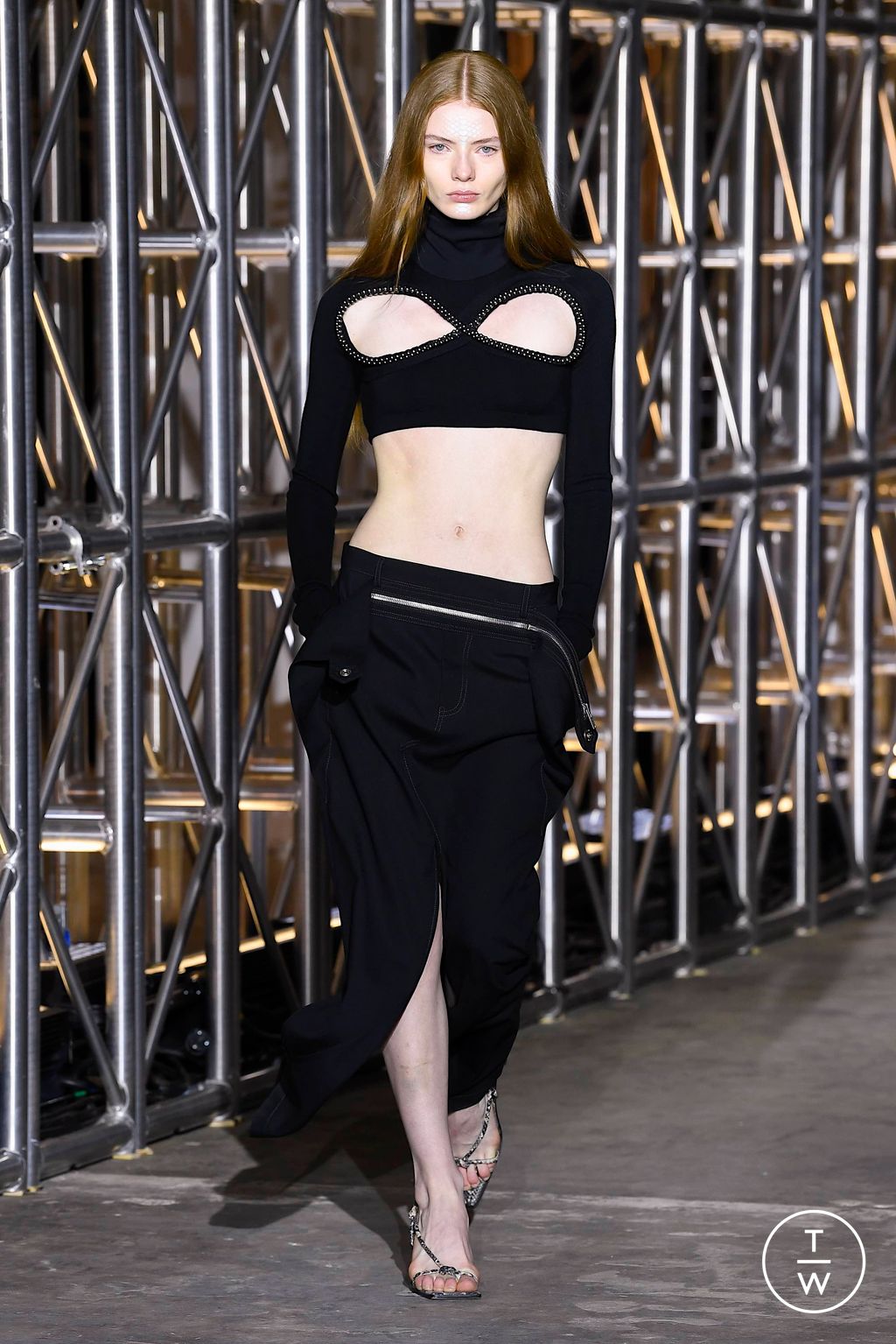 Fashion Week New York Fall/Winter 2023 look 39 from the Dion Lee collection womenswear