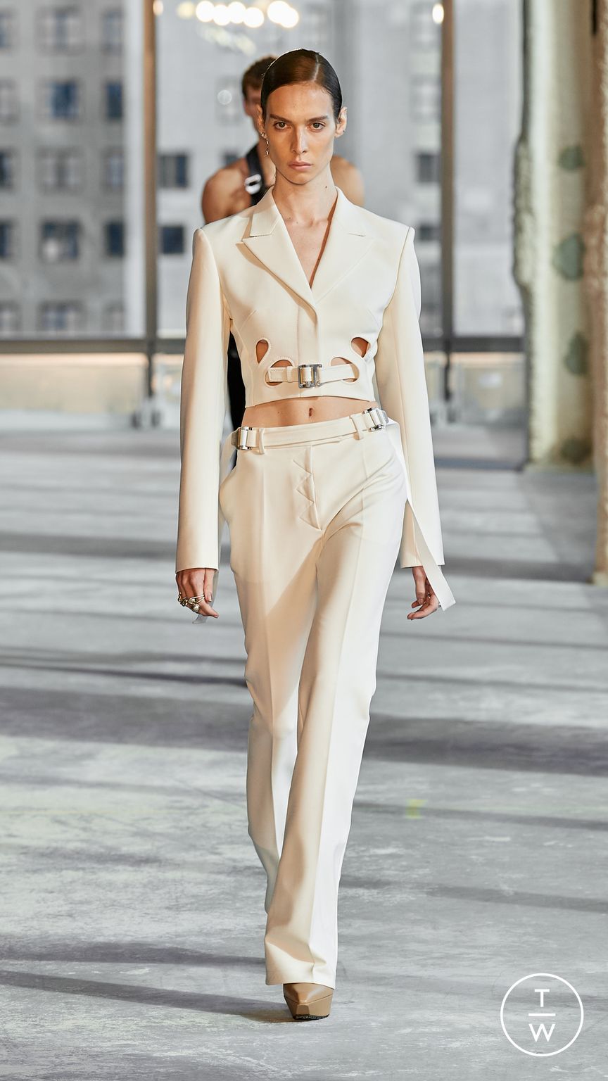 Fashion Week New York Spring/Summer 2023 look 3 de la collection Dion Lee womenswear
