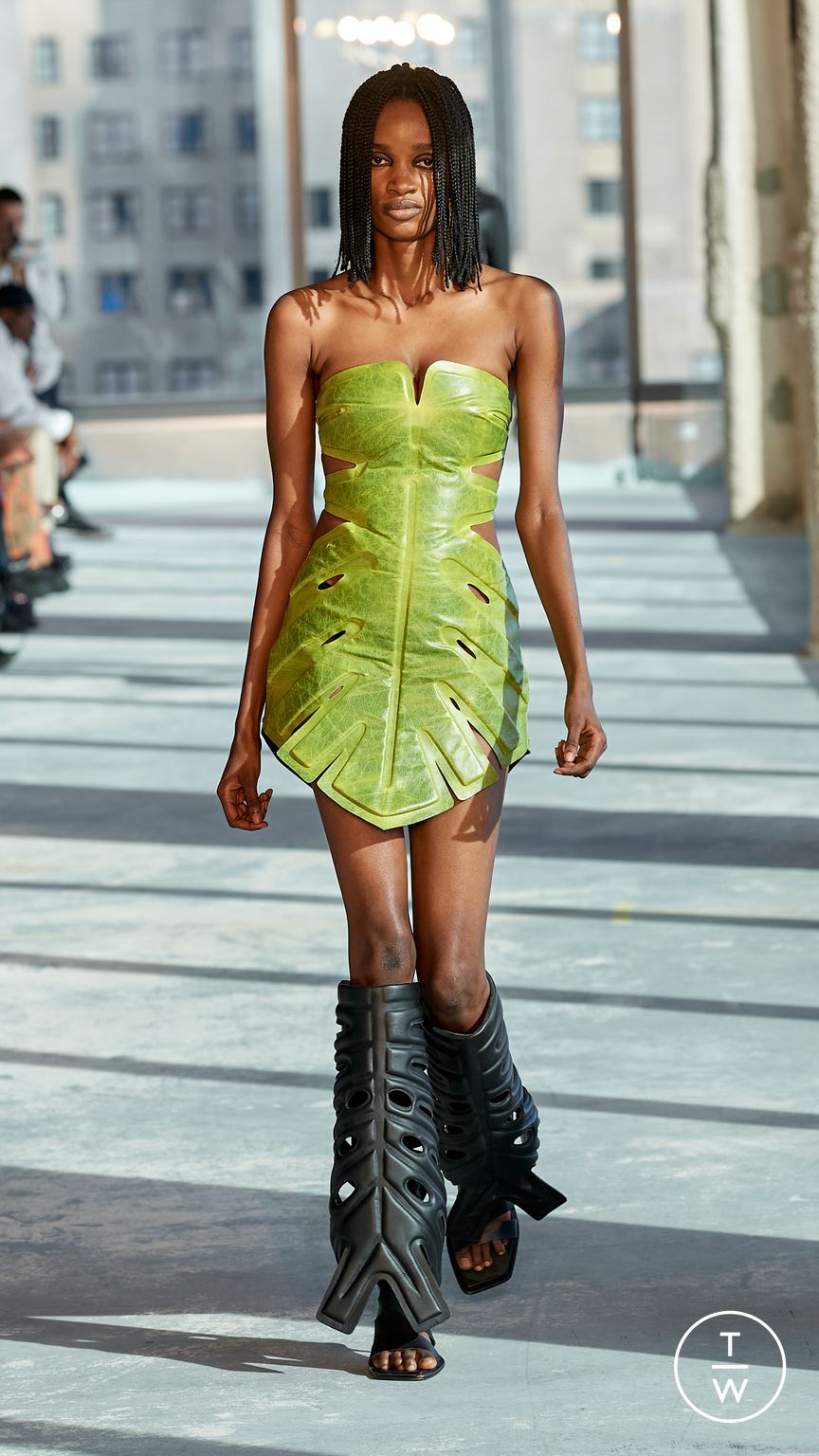 Fashion Week New York Spring/Summer 2023 look 12 de la collection Dion Lee womenswear