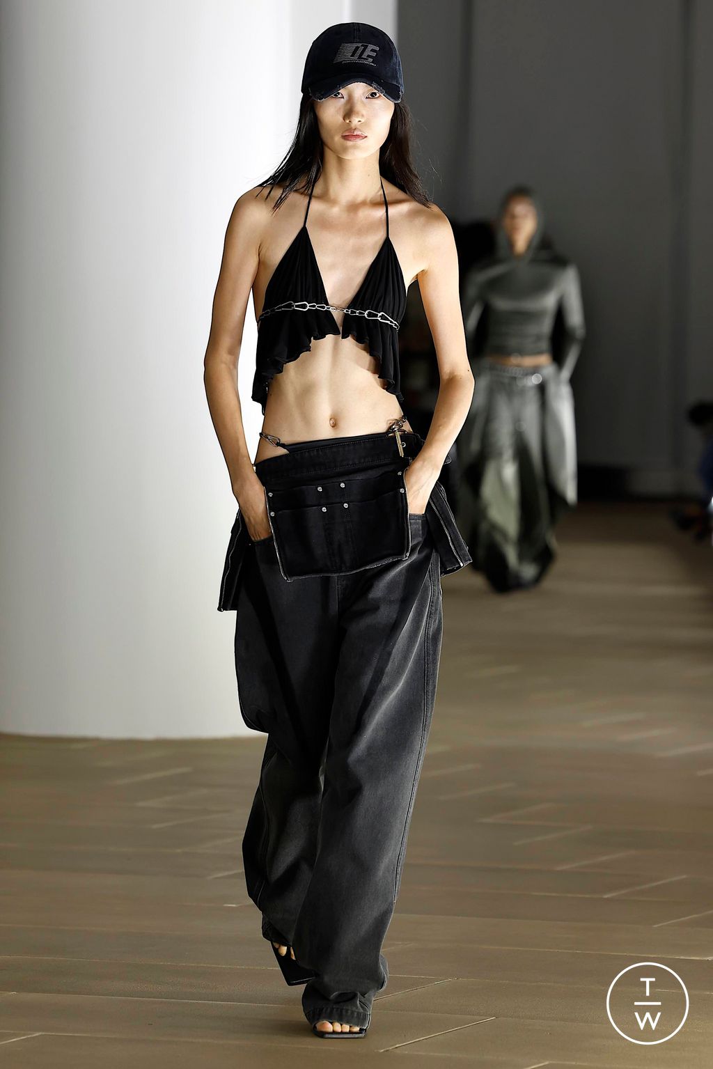 Fashion Week New York Spring/Summer 2024 look 15 de la collection Dion Lee womenswear