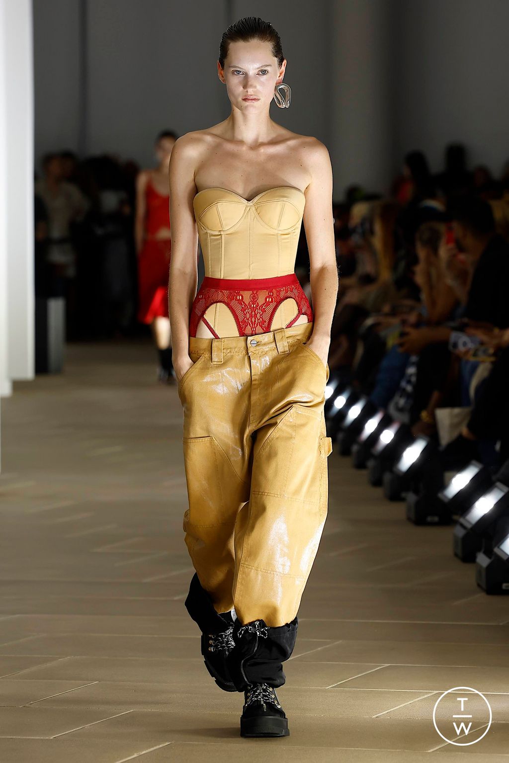 Fashion Week New York Spring/Summer 2024 look 34 de la collection Dion Lee womenswear