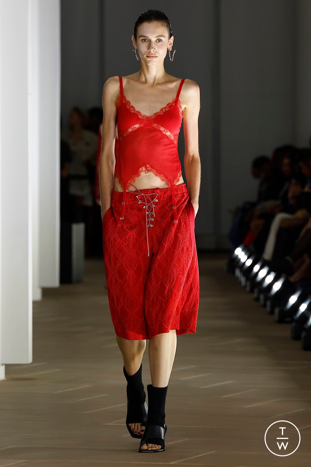 Fashion Week New York Spring/Summer 2024 look 35 from the Dion Lee collection 女装