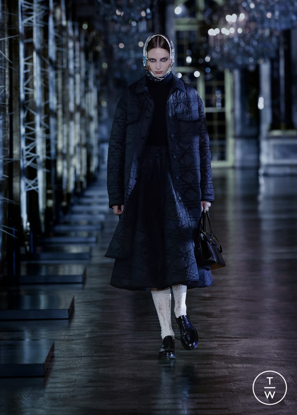 Fashion Week Paris Fall/Winter 2021 look 2 from the Christian Dior collection womenswear