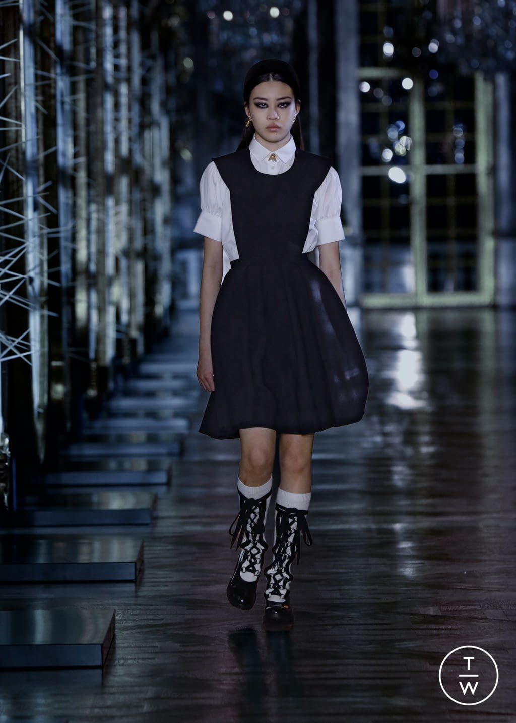 Fashion Week Paris Fall/Winter 2021 look 3 de la collection Christian Dior womenswear