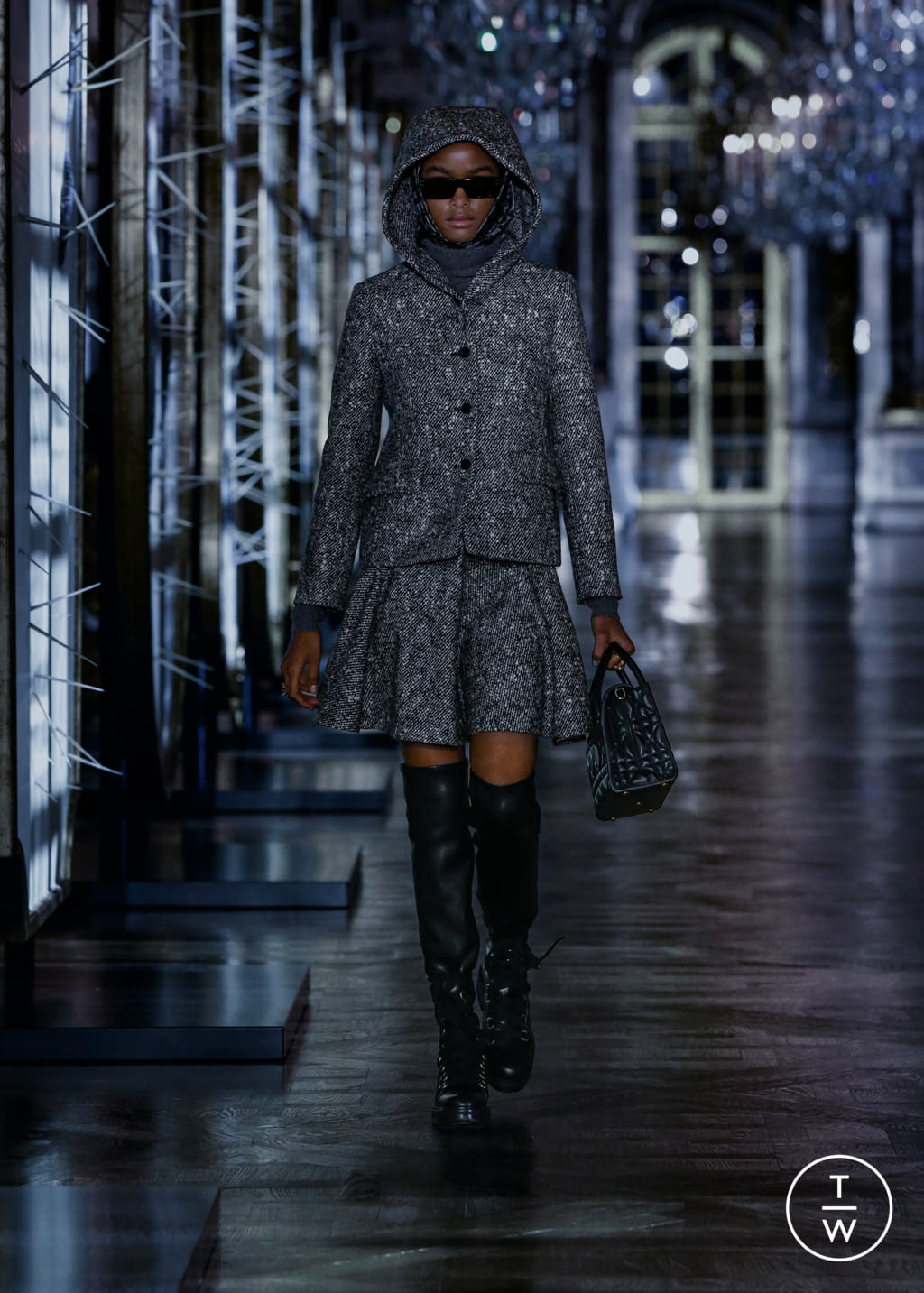 Fashion Week Paris Fall/Winter 2021 look 4 from the Christian Dior collection womenswear