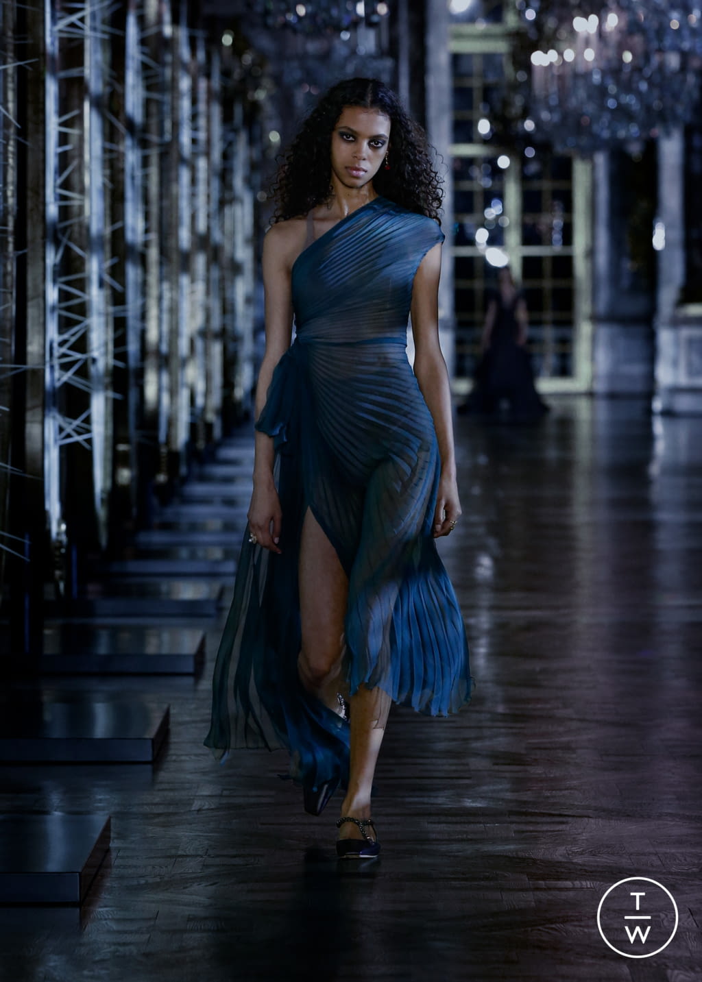 Fashion Week Paris Fall/Winter 2021 look 54 de la collection Christian Dior womenswear