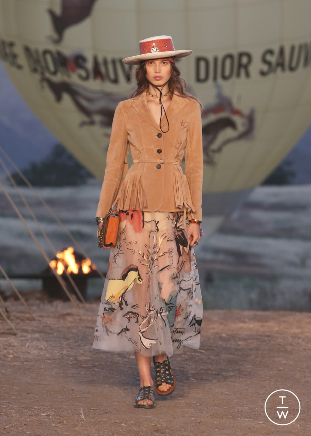 Fashion Week Paris Resort 2018 look 43 from the Christian Dior collection 女装