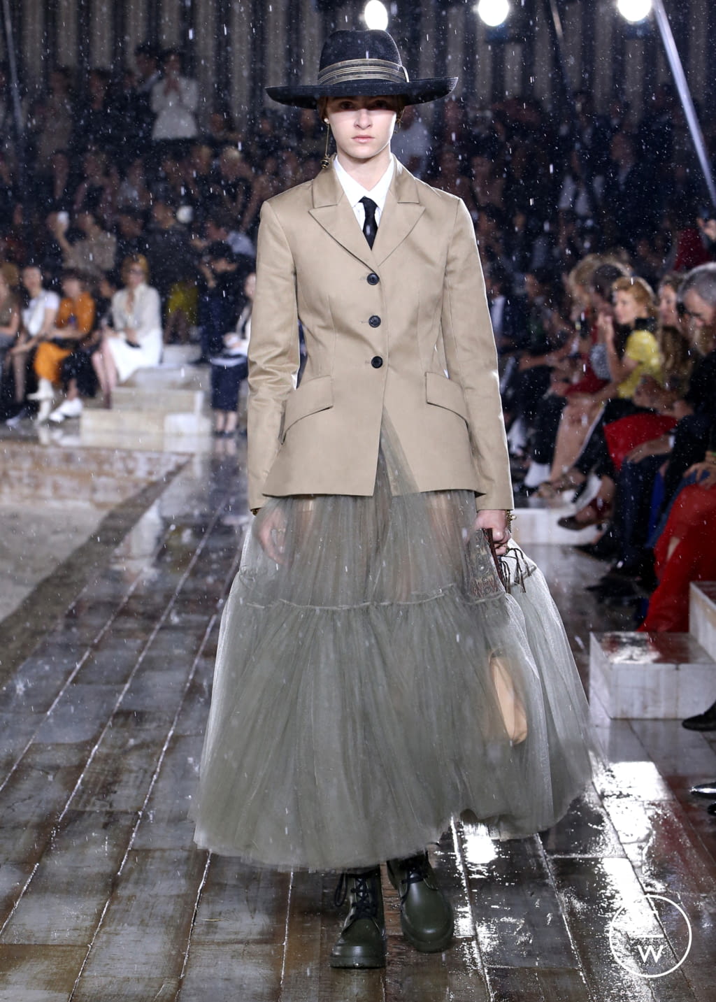 Fashion Week Paris Resort 2019 look 11 from the Christian Dior collection womenswear