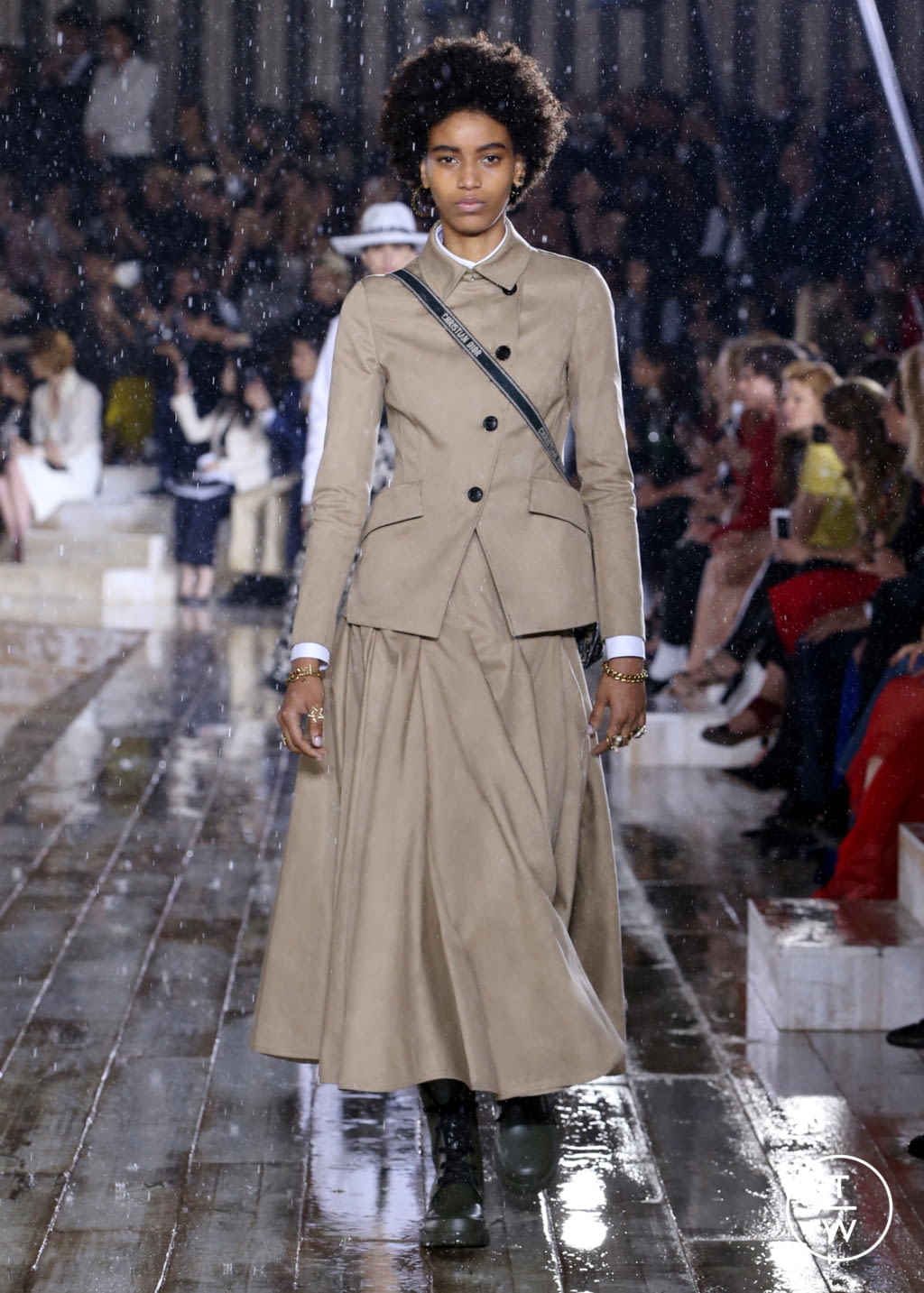 Fashion Week Paris Resort 2019 look 12 from the Christian Dior collection 女装