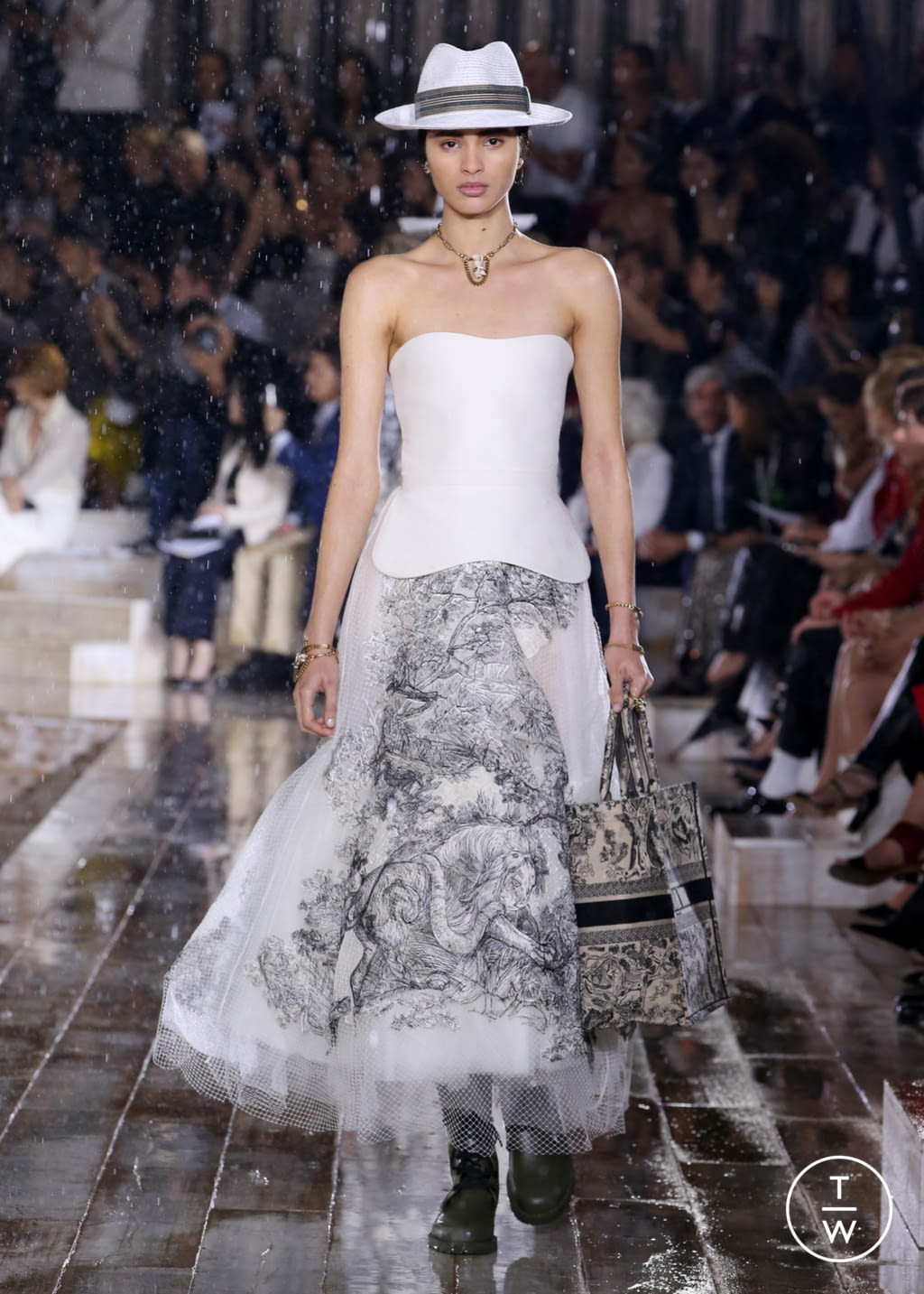 Fashion Week Paris Resort 2019 look 39 from the Christian Dior collection 女装
