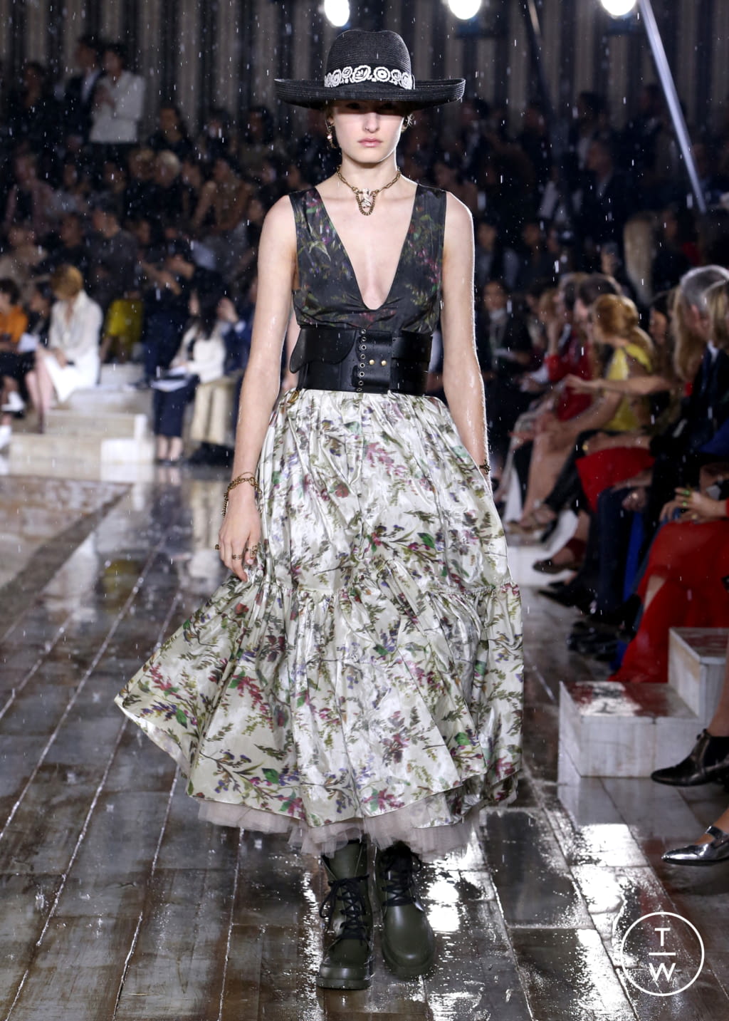 Fashion Week Paris Resort 2019 look 48 from the Christian Dior collection womenswear