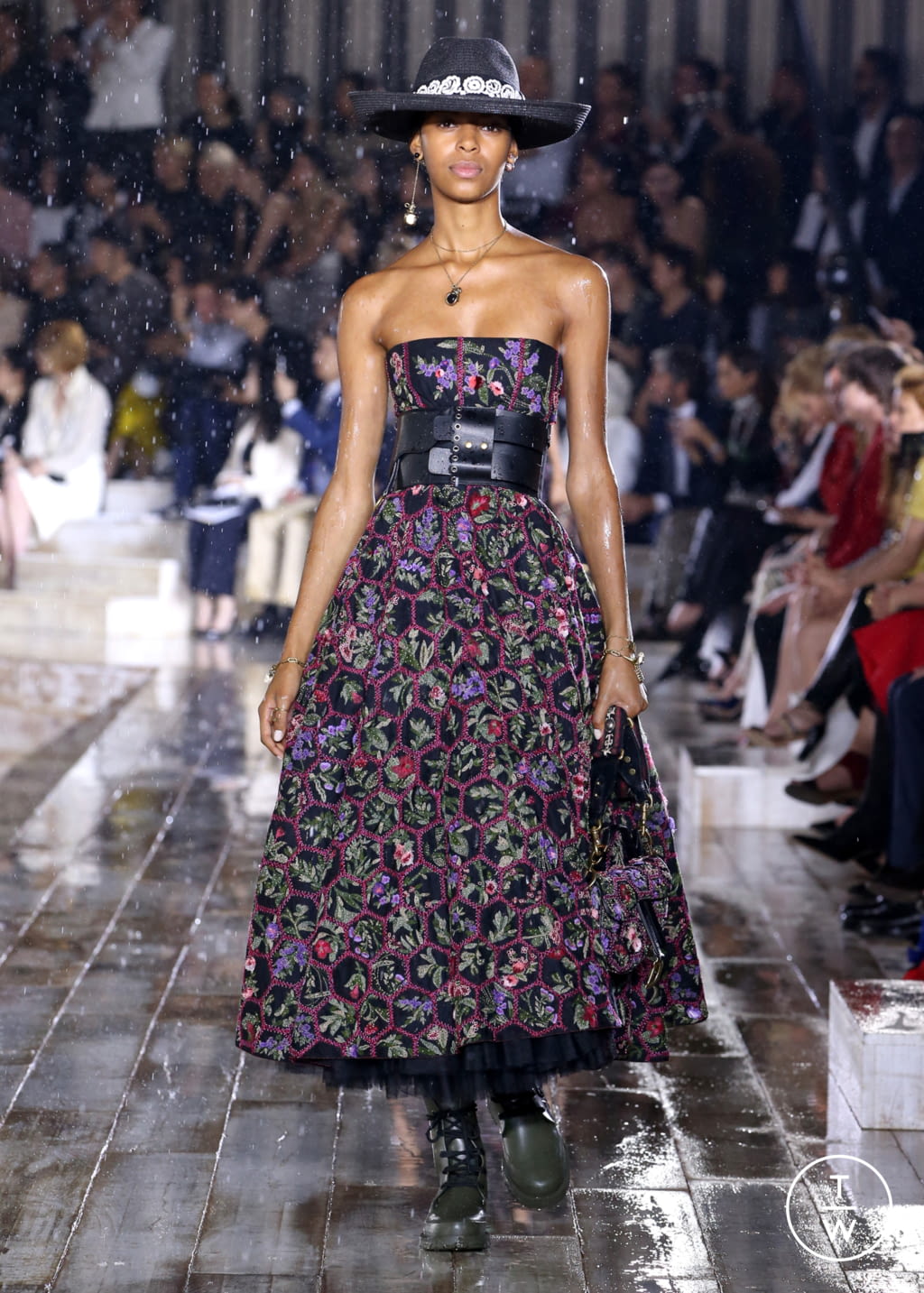 Fashion Week Paris Resort 2019 look 52 from the Christian Dior collection 女装
