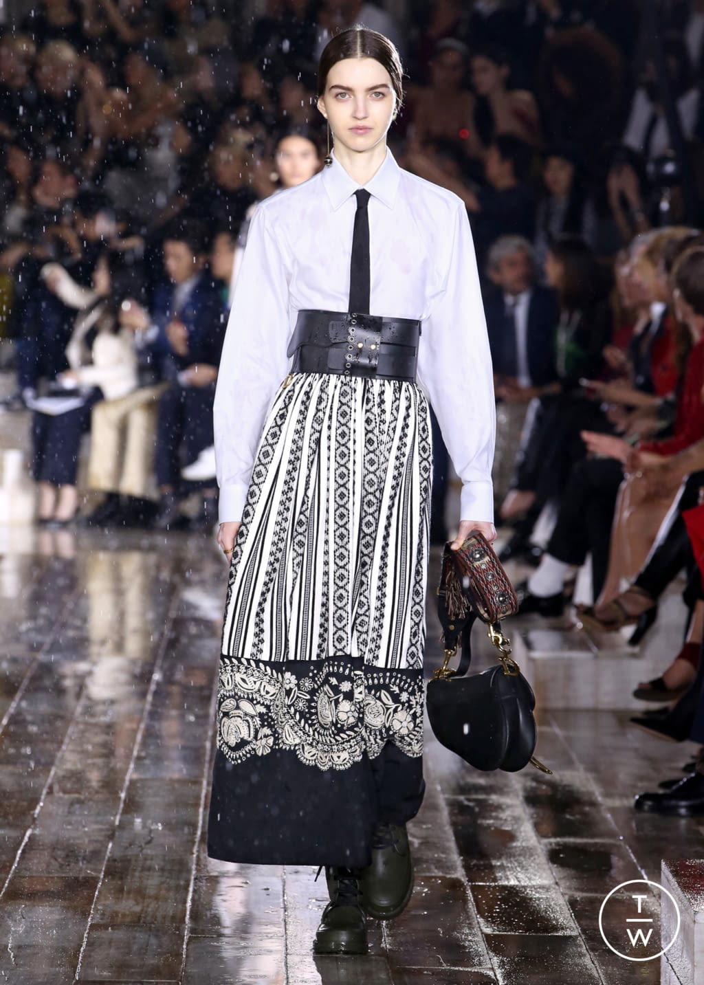 Fashion Week Paris Resort 2019 look 59 from the Christian Dior collection 女装