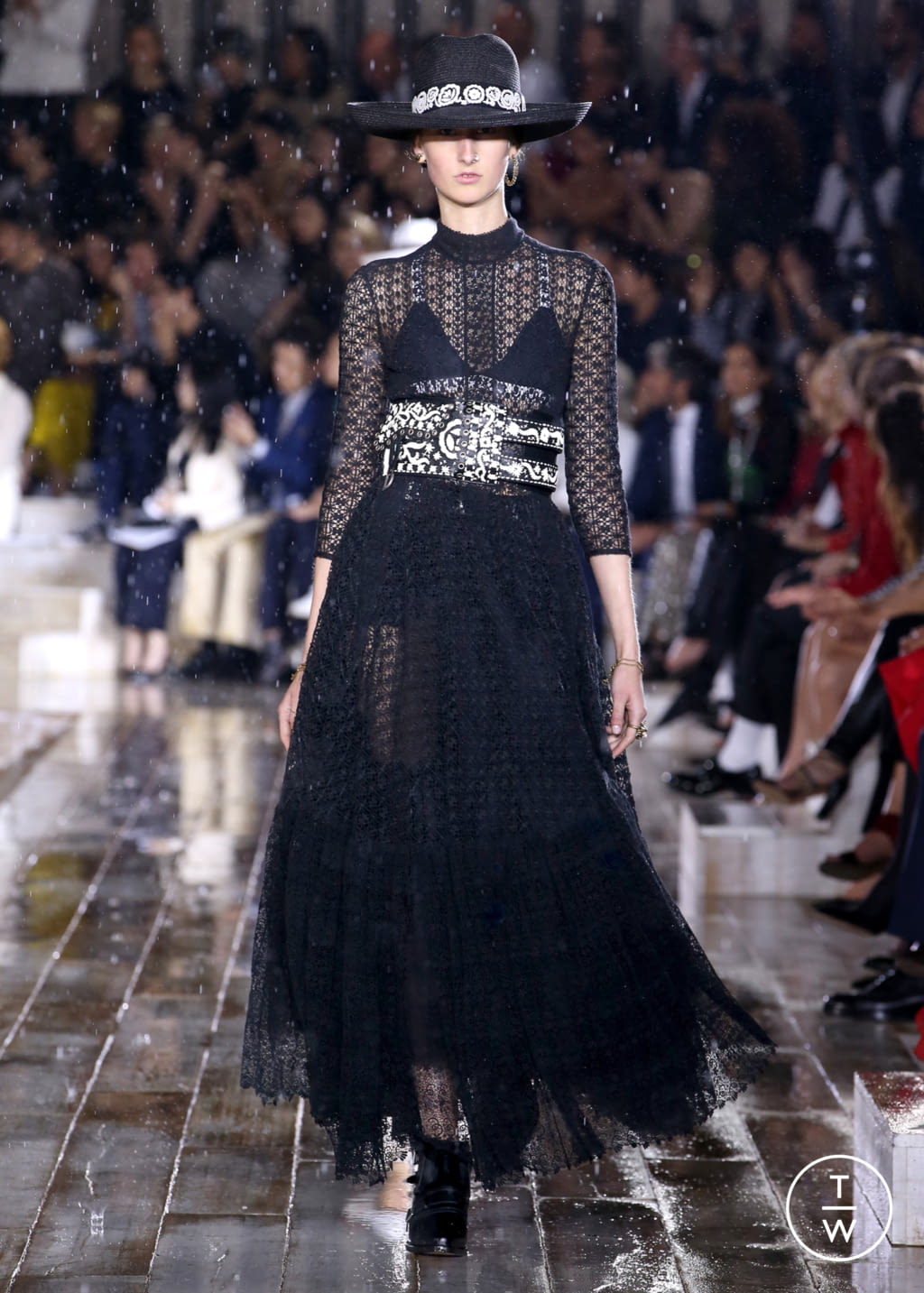 Fashion Week Paris Resort 2019 look 68 de la collection Christian Dior womenswear