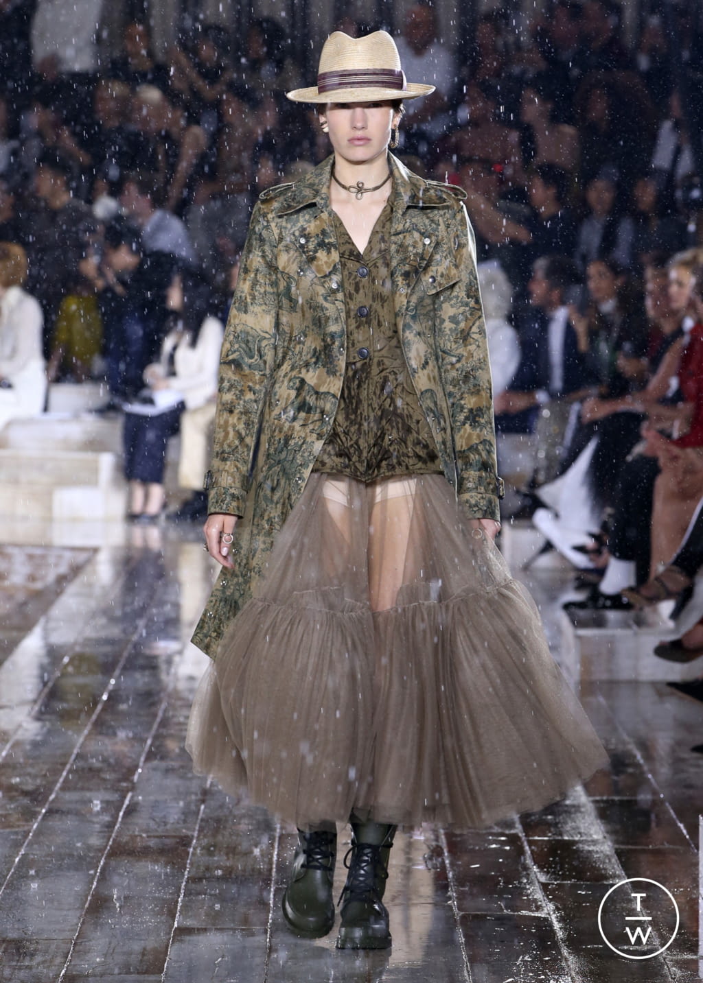 Fashion Week Paris Resort 2019 look 7 de la collection Christian Dior womenswear