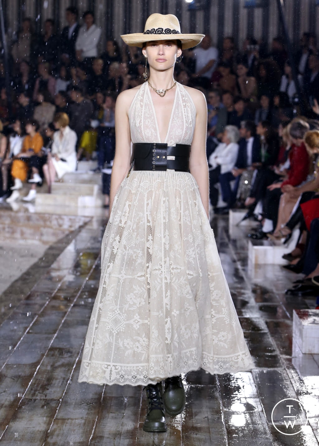 Fashion Week Paris Resort 2019 look 71 from the Christian Dior collection 女装
