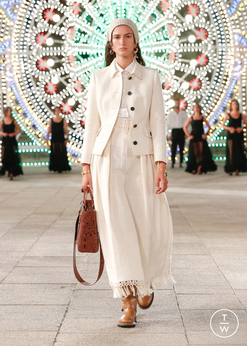 Fashion Week Paris Resort 2021 look 3 from the Christian Dior collection womenswear
