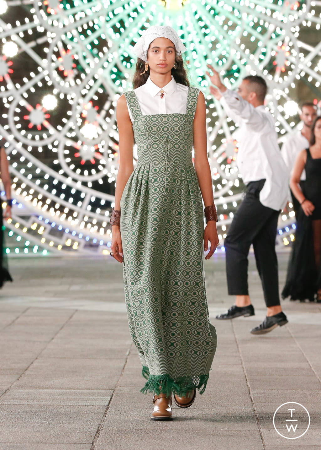 Fashion Week Paris Resort 2021 look 15 from the Christian Dior collection womenswear