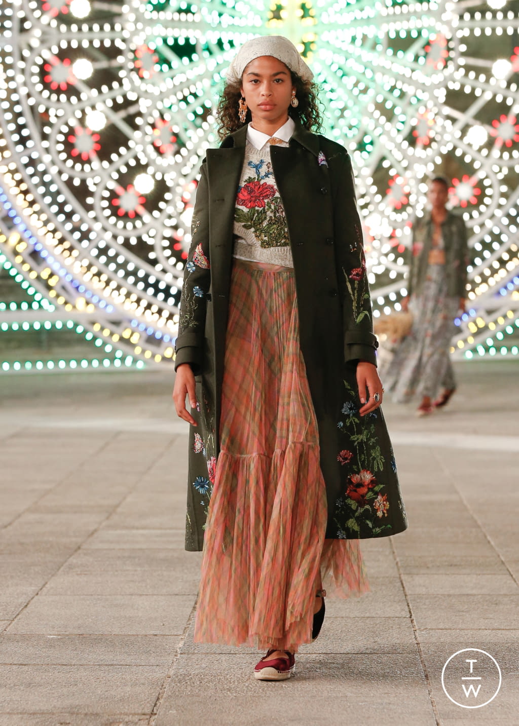 Fashion Week Paris Resort 2021 look 32 from the Christian Dior collection 女装