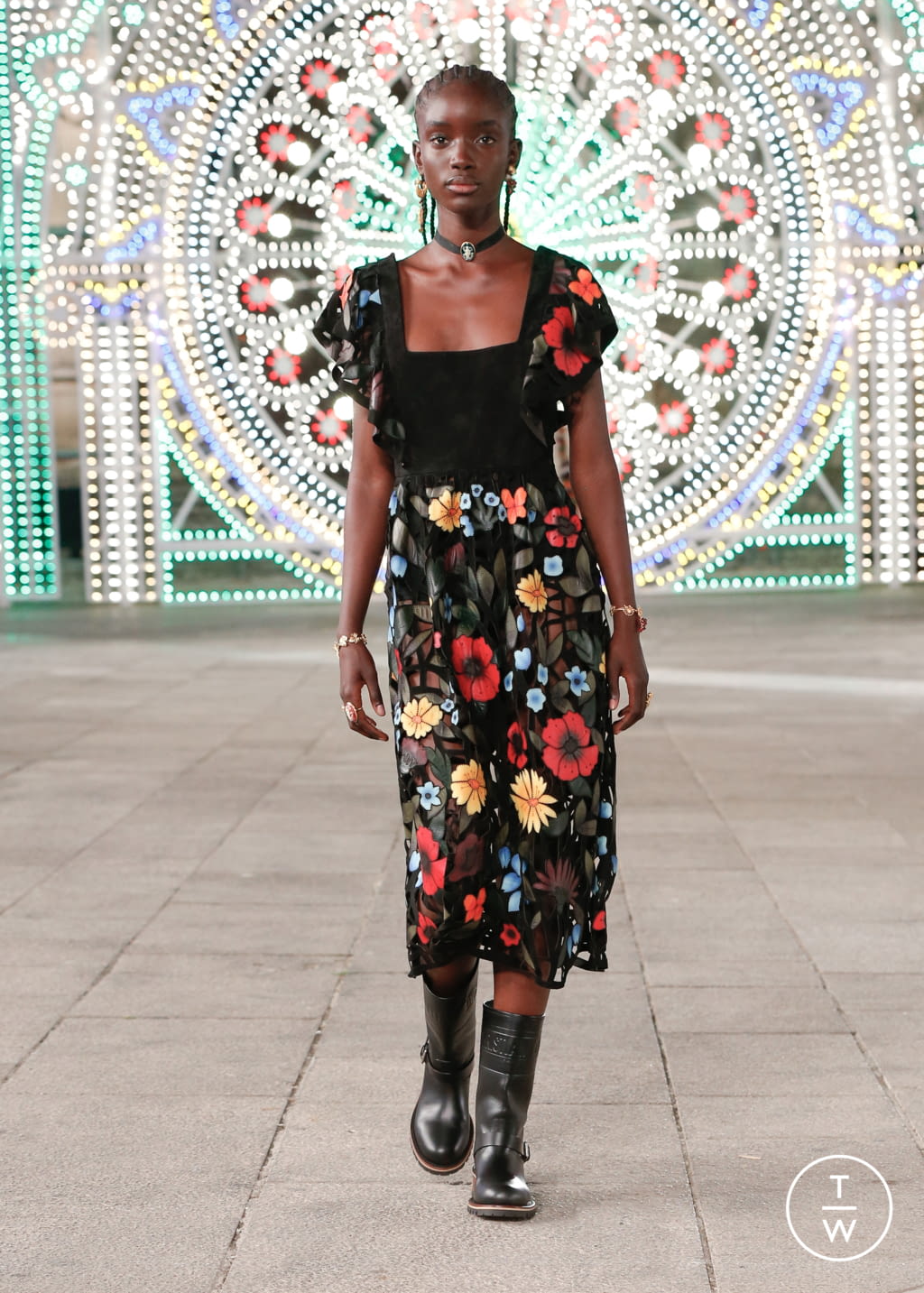 Fashion Week Paris Resort 2021 look 35 from the Christian Dior collection 女装