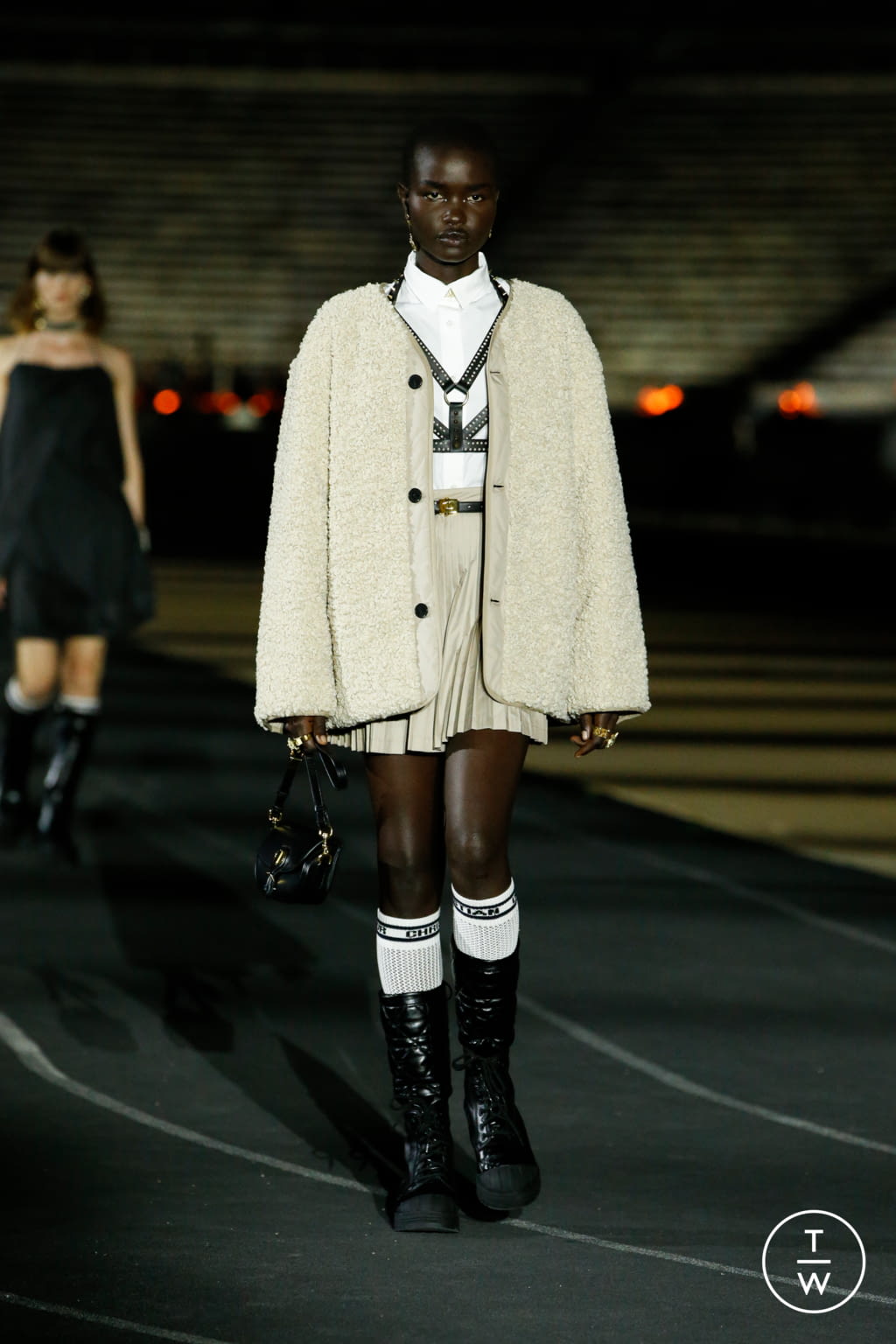 Fashion Week Paris Resort 2022 look 13 de la collection Christian Dior womenswear