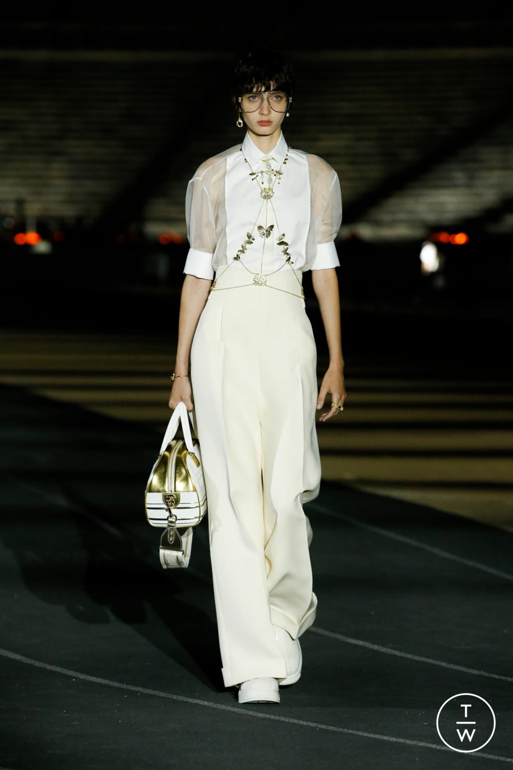 Fashion Week Paris Resort 2022 look 24 from the Christian Dior collection womenswear