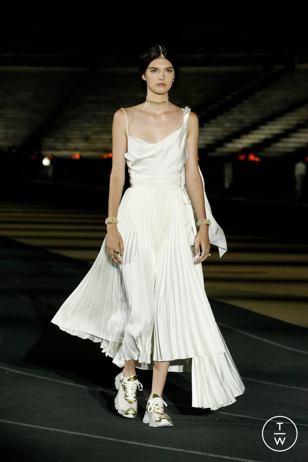 Fashion Week Paris Resort 2022 look 26 de la collection Christian Dior womenswear