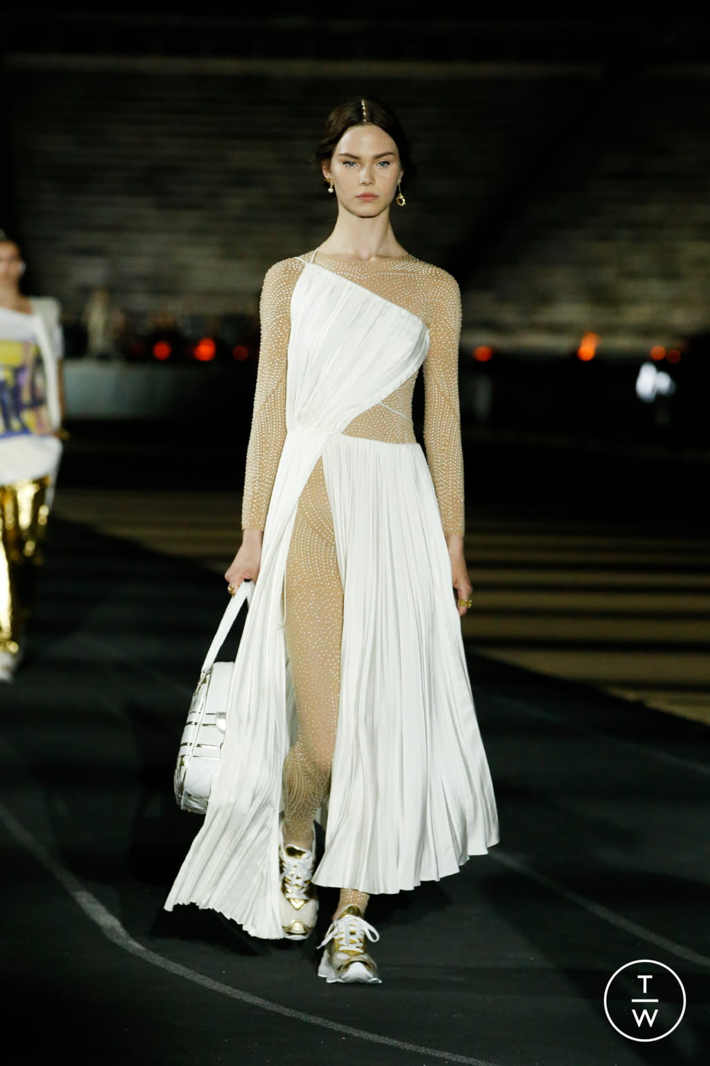 Fashion Week Paris Resort 2022 look 36 from the Christian Dior collection womenswear