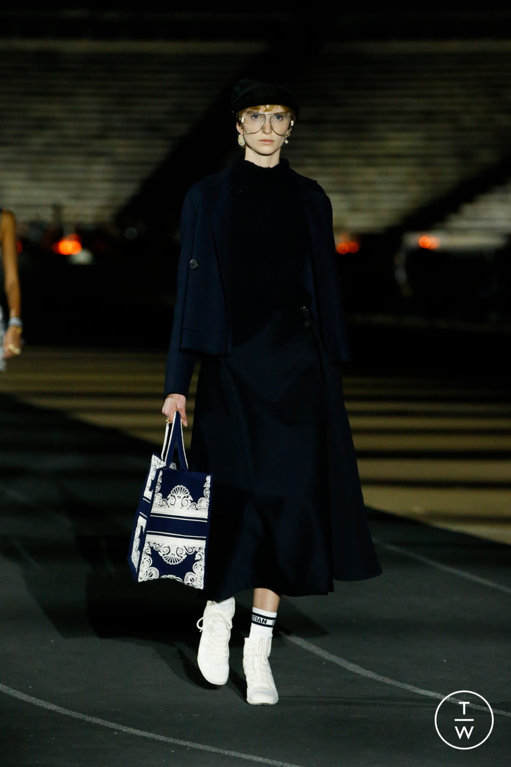 Fashion Week Paris Resort 2022 look 51 de la collection Christian Dior womenswear