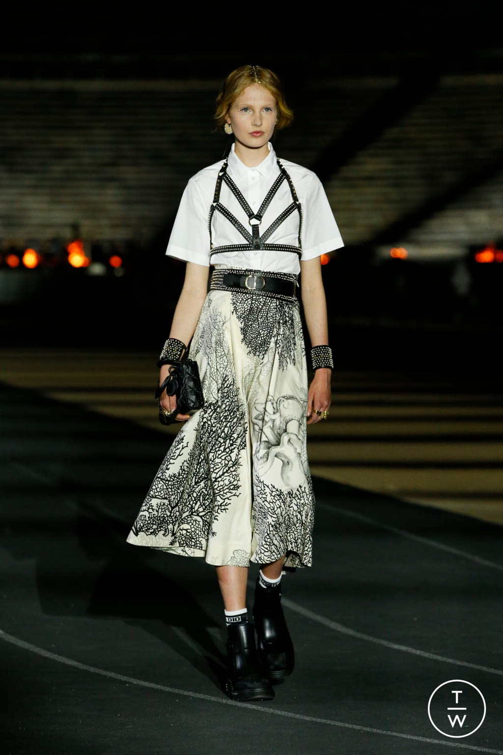 Fashion Week Paris Resort 2022 look 60 from the Christian Dior collection 女装