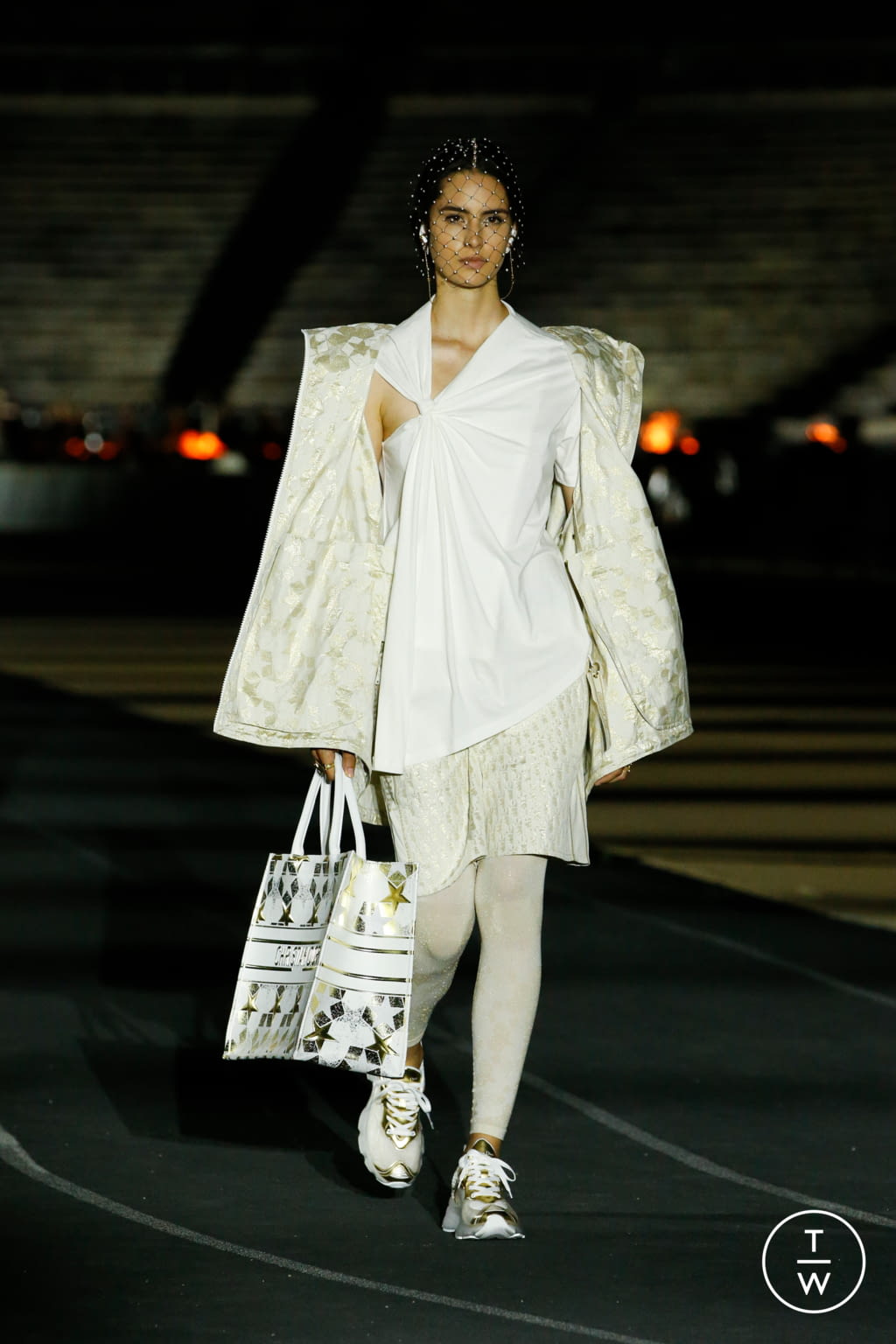 Fashion Week Paris Resort 2022 look 70 de la collection Christian Dior womenswear