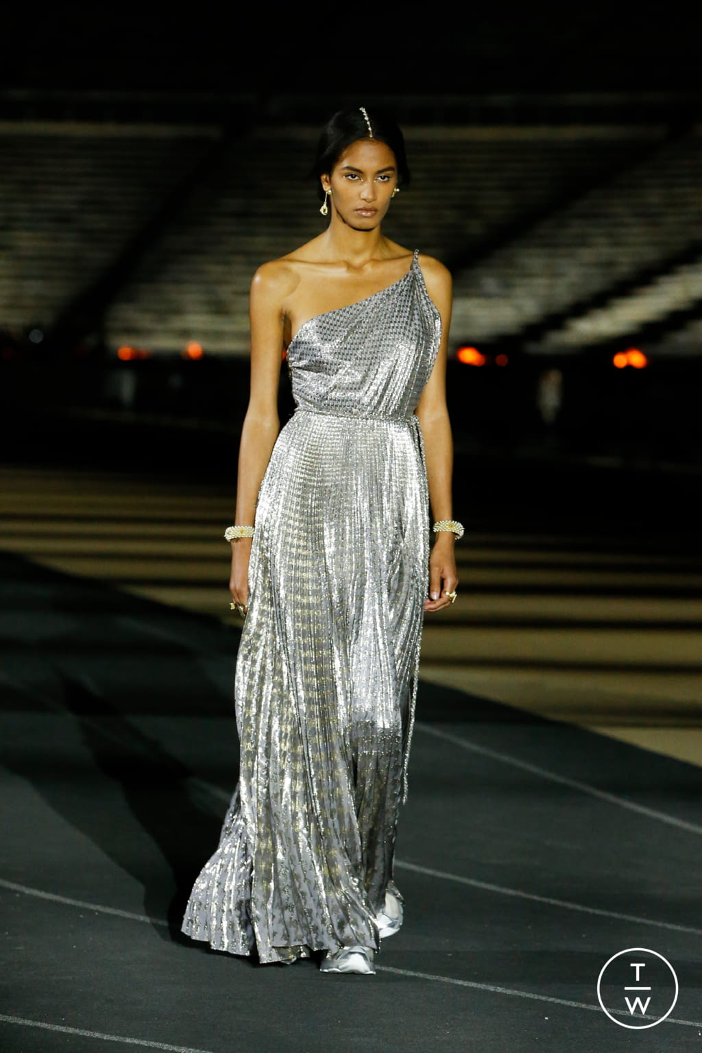 Fashion Week Paris Resort 2022 look 79 de la collection Christian Dior womenswear