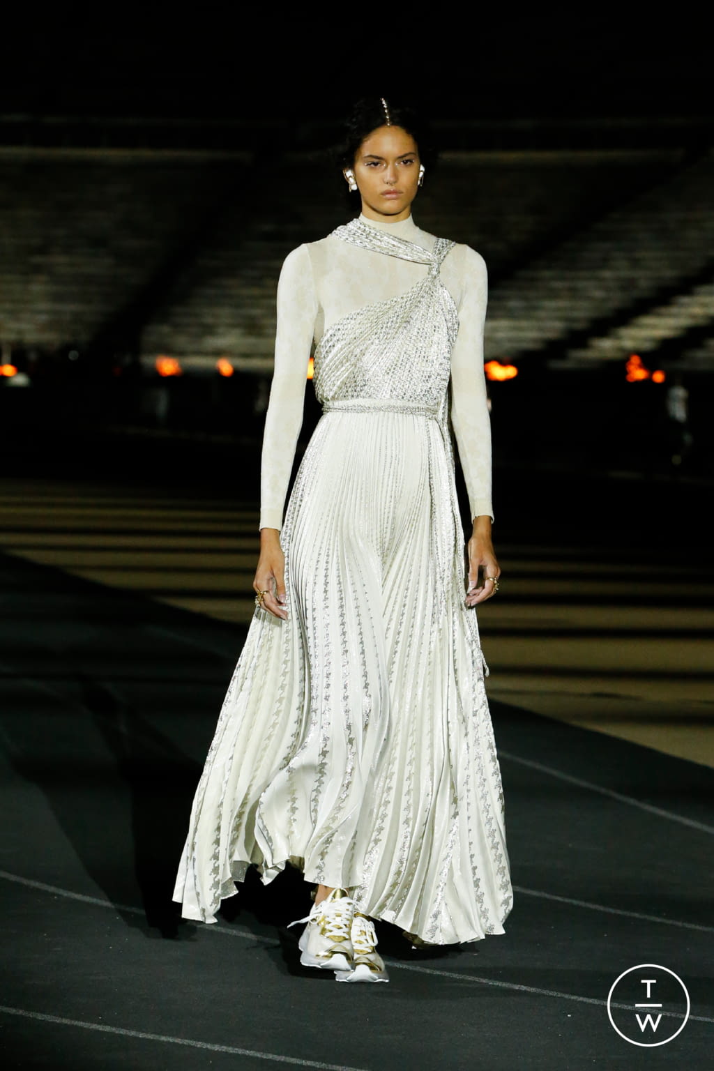 Fashion Week Paris Resort 2022 look 80 de la collection Christian Dior womenswear